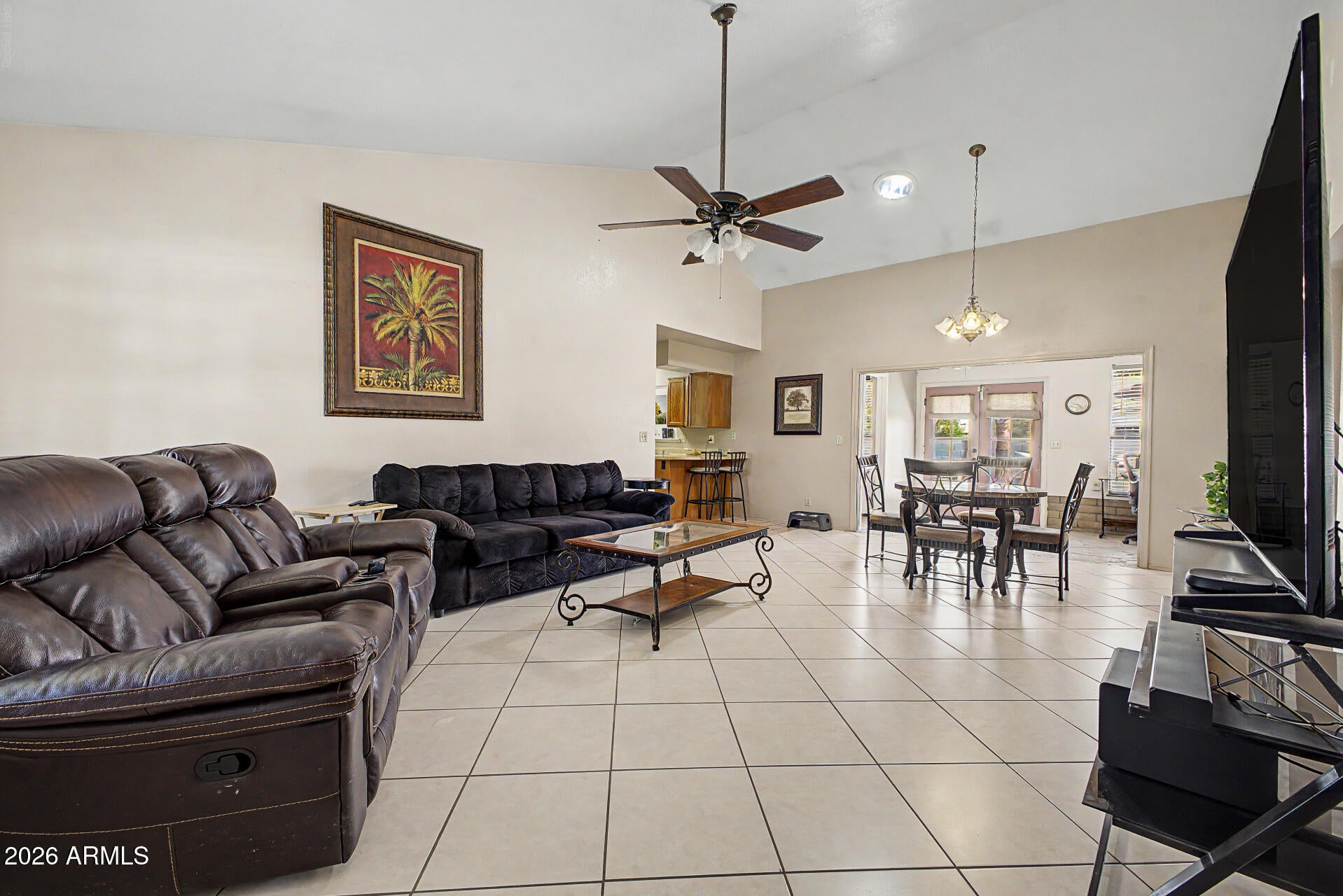 1409 E STEPHENS Drive