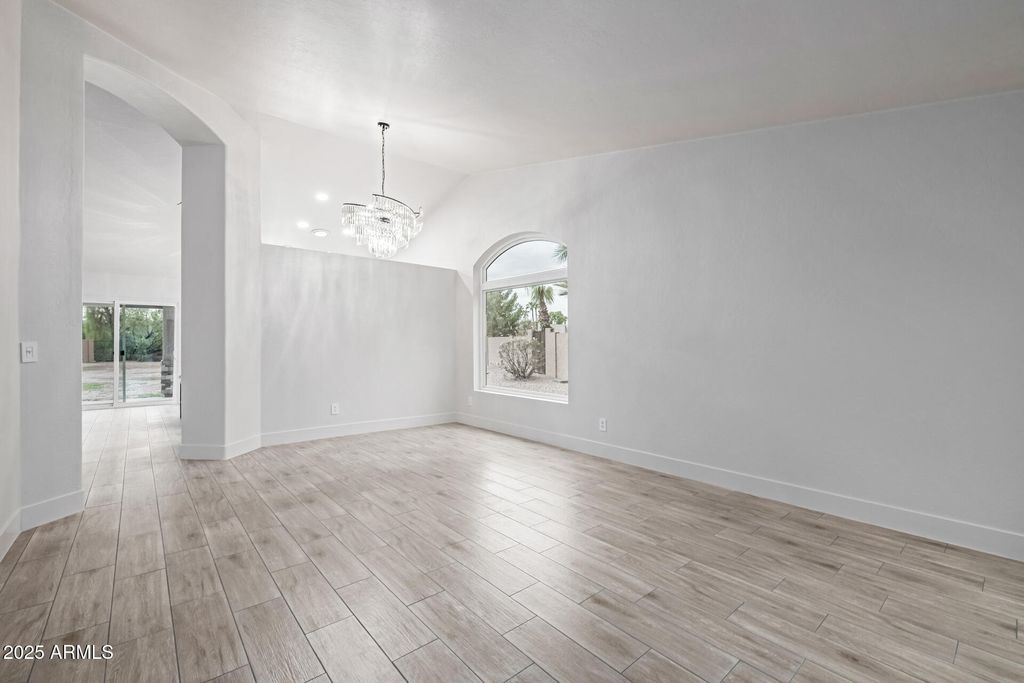 Photo of 1735 W Aspen Avenue, Gilbert, AZ 85233 (MLS # 6931845)