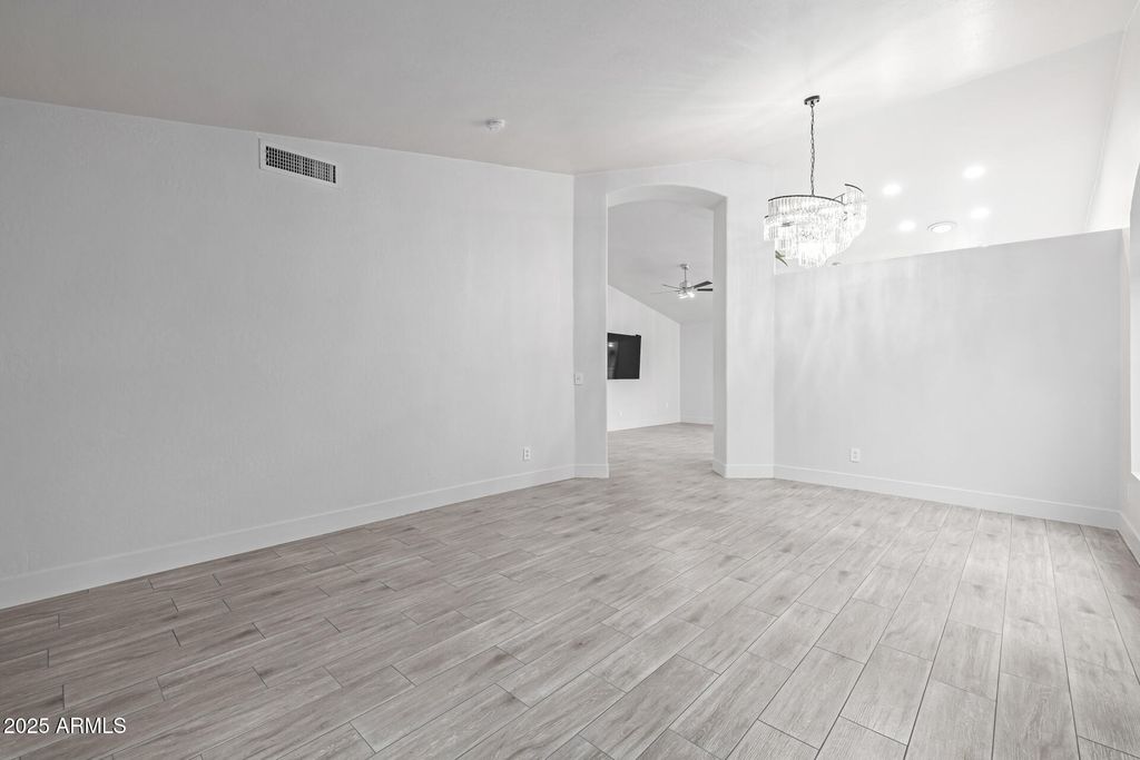 Photo of 1735 W Aspen Avenue, Gilbert, AZ 85233 (MLS # 6931845)