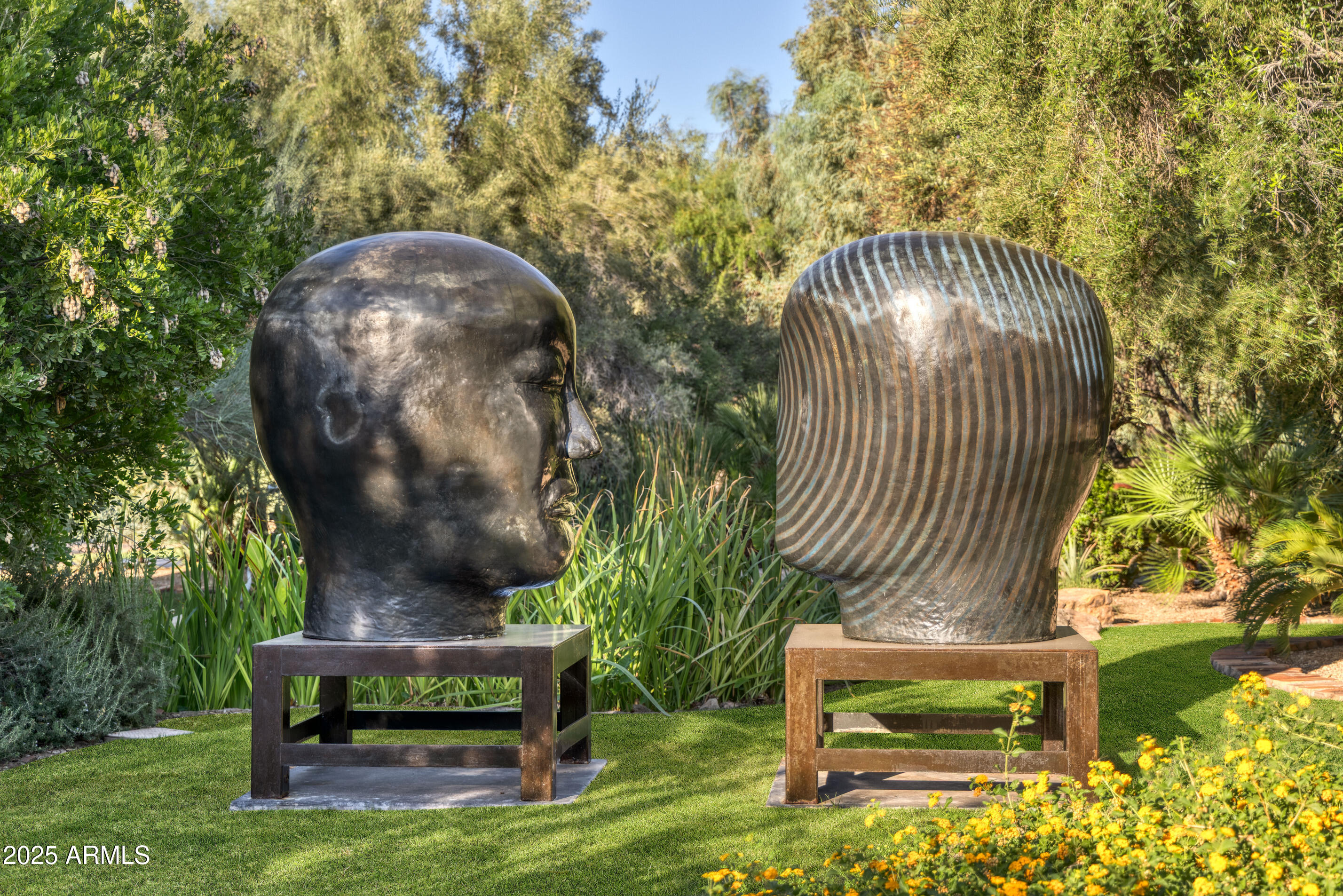 5747 E Mockingbird Lane