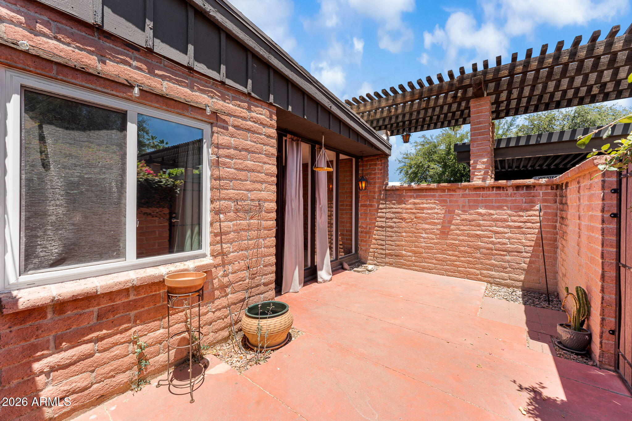 SPANISH GARDENS 1 - Residential