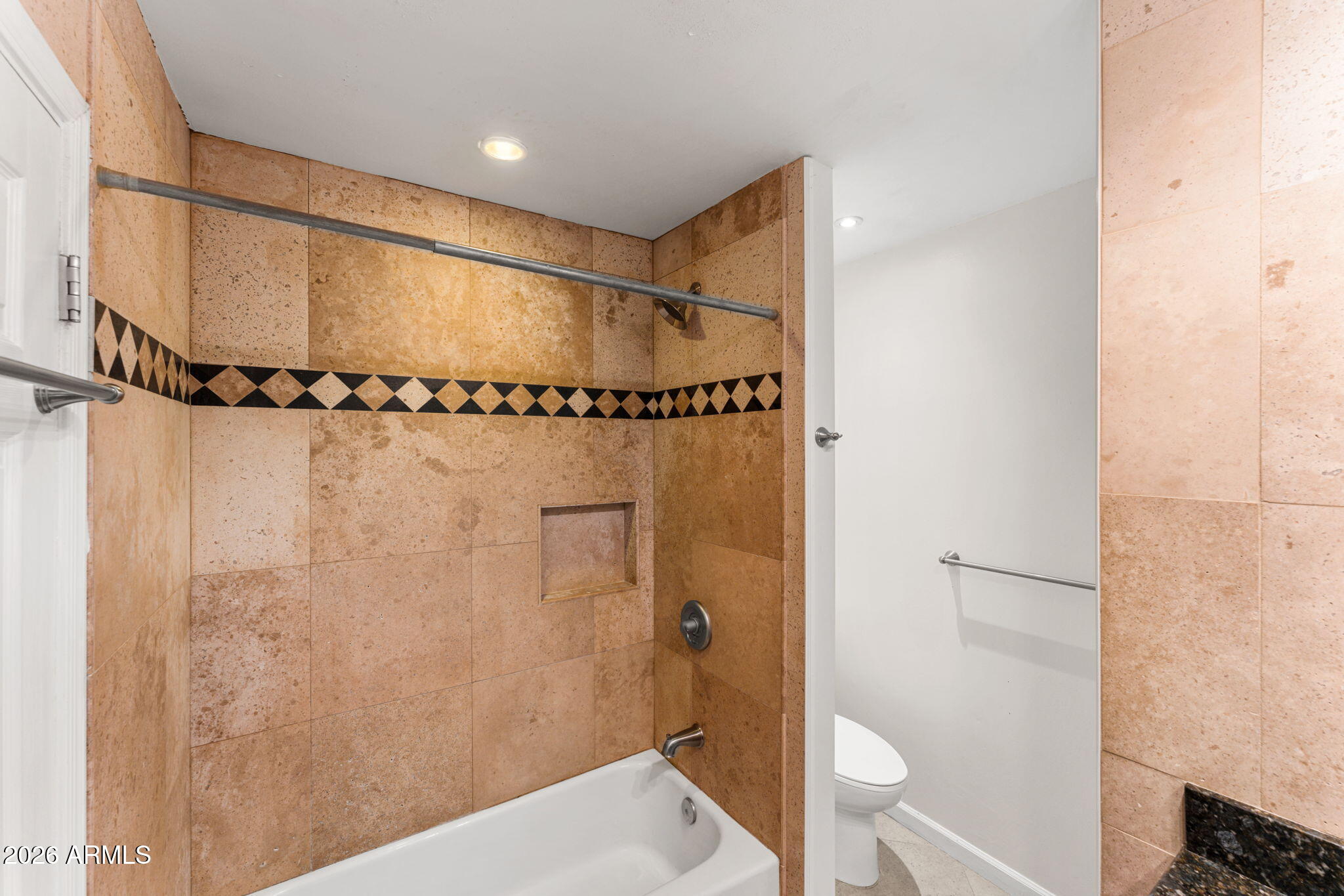 SPANISH GARDENS 1 - Residential