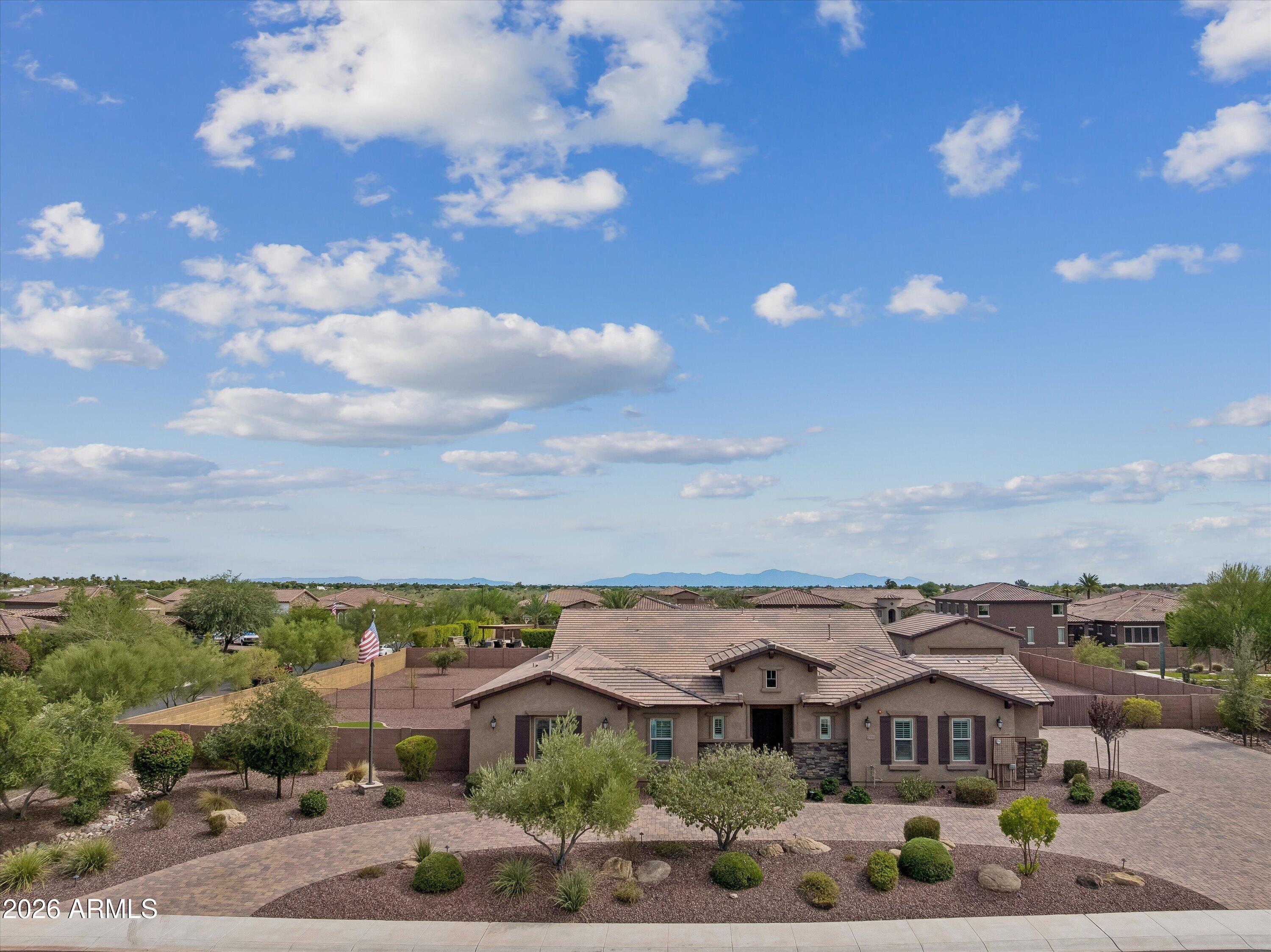7551 W SAGUARO PARK Lane