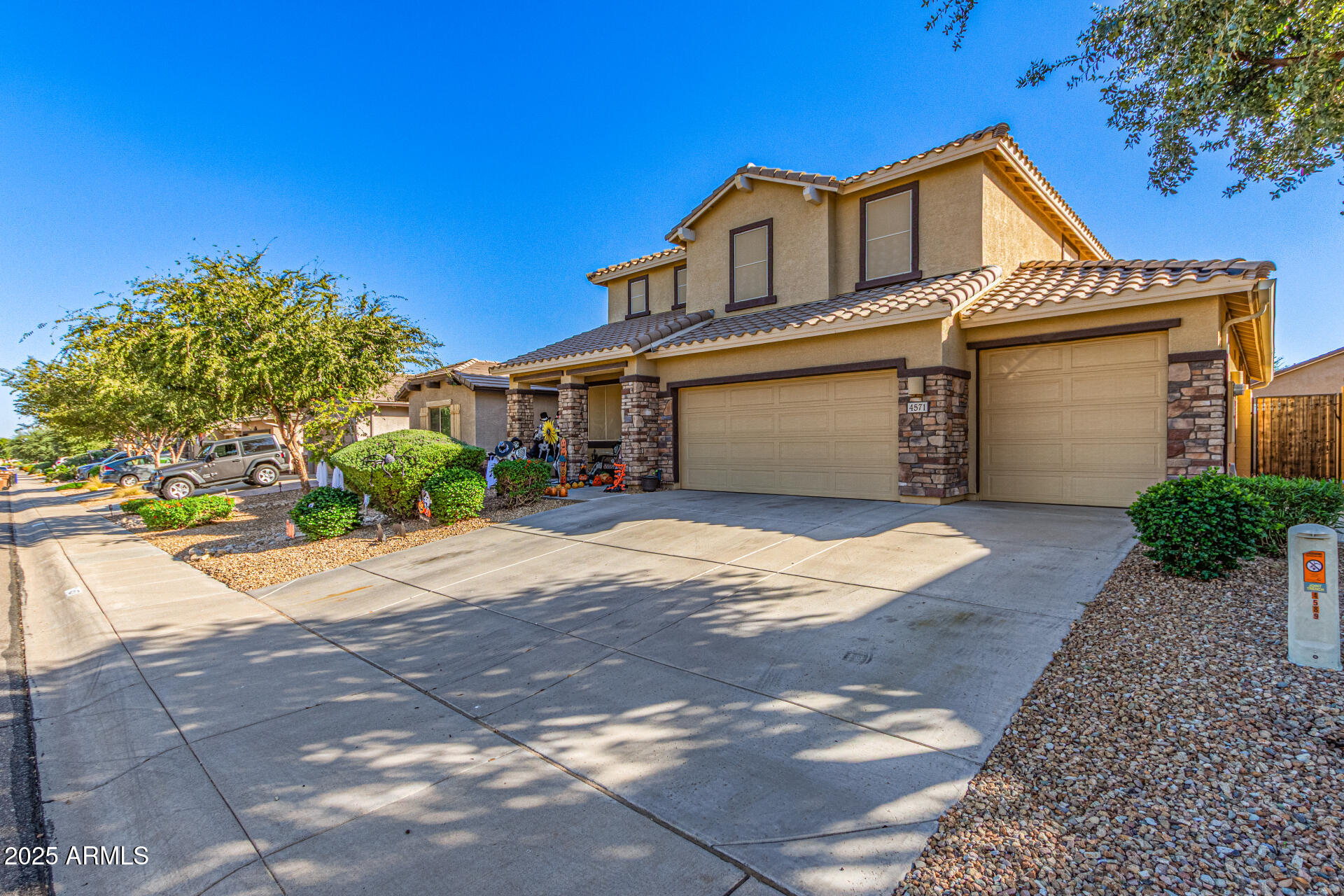 Homes for Sale in Queen Creek Arizona 4 4571 W MAGGIE Drive