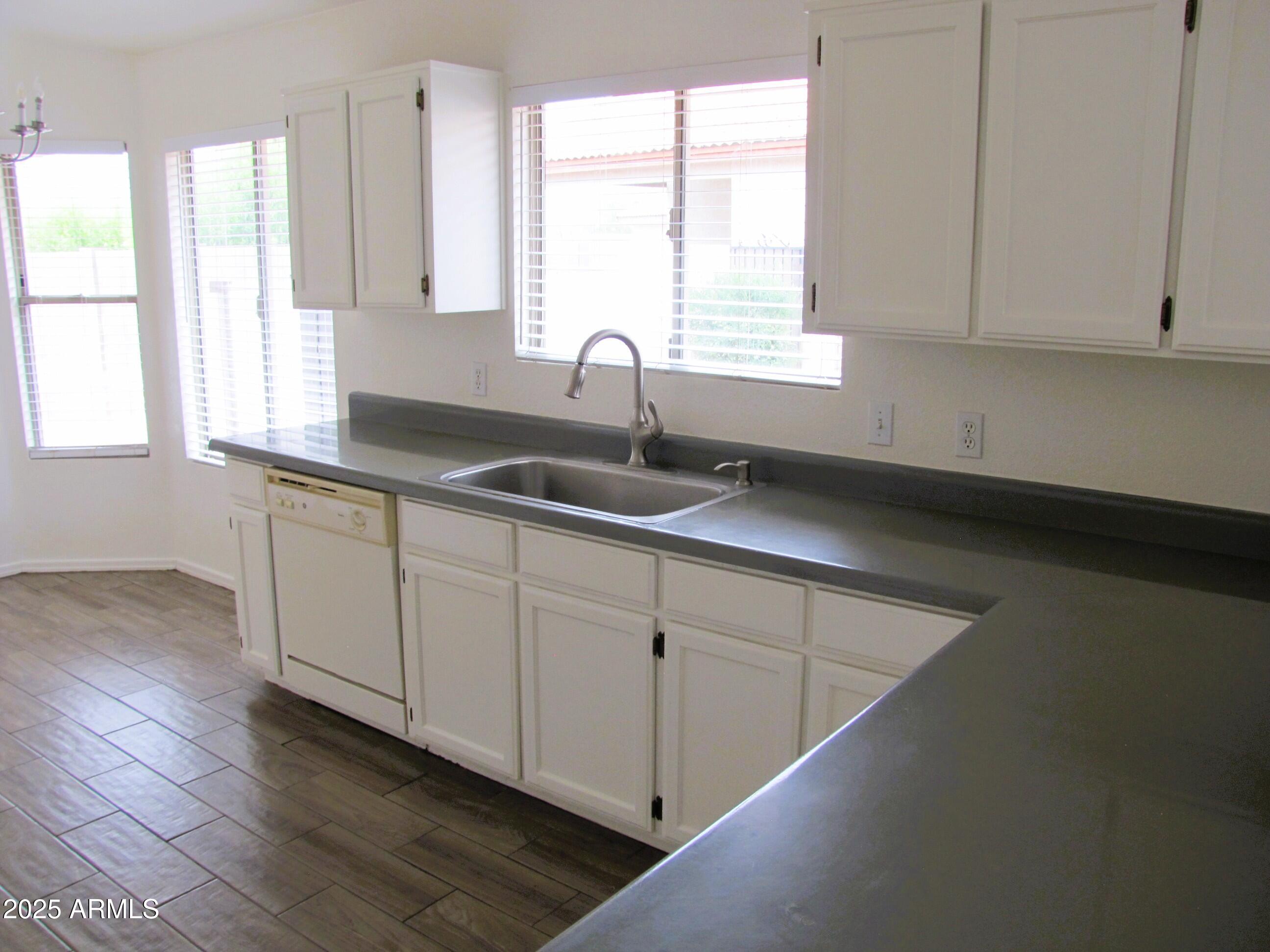 CHAPARRAL VILLAGE SOUTH PHASE B - Residential Lease