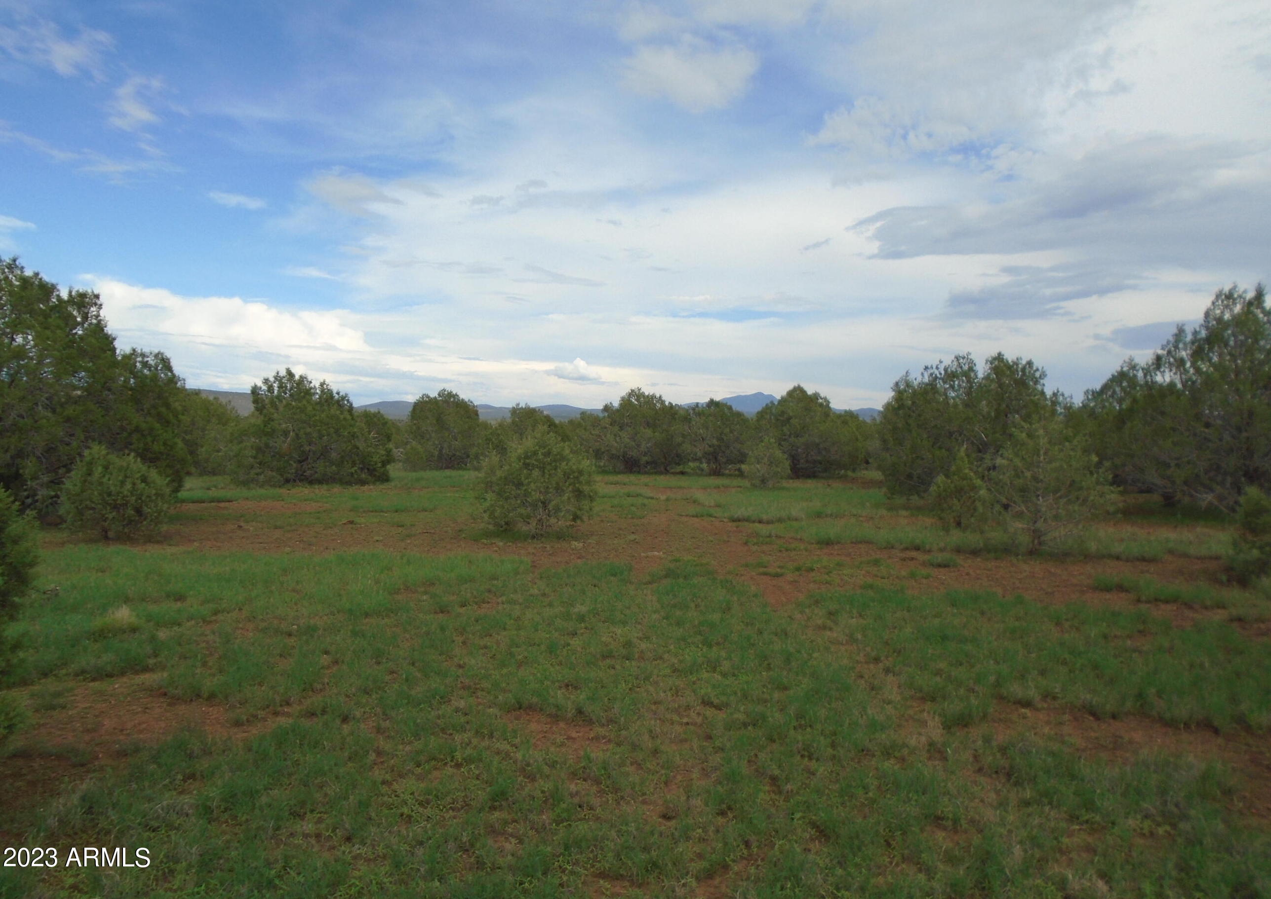 1802 W Cumberland Road -