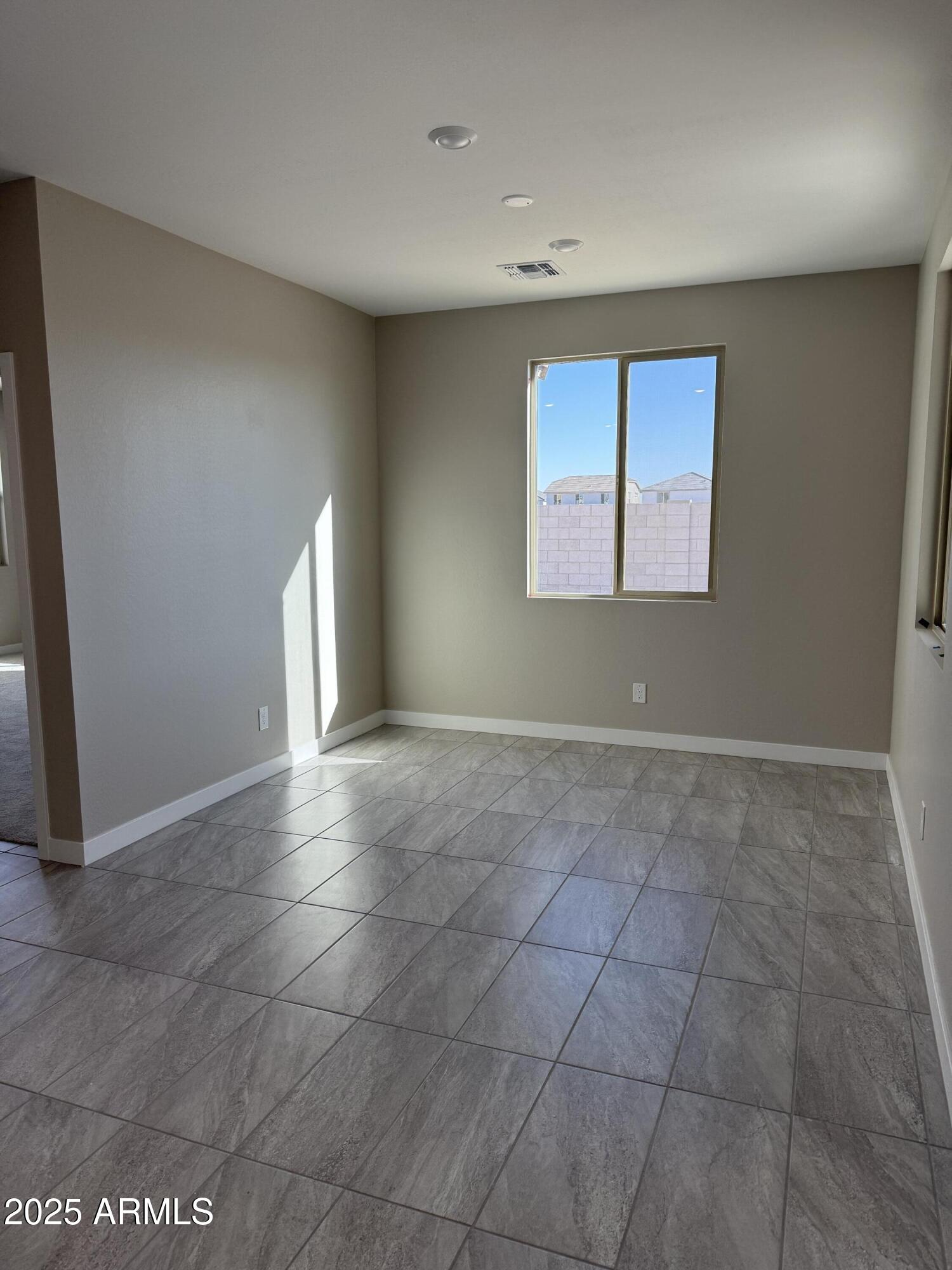 23165 W WINSLOW Avenue
