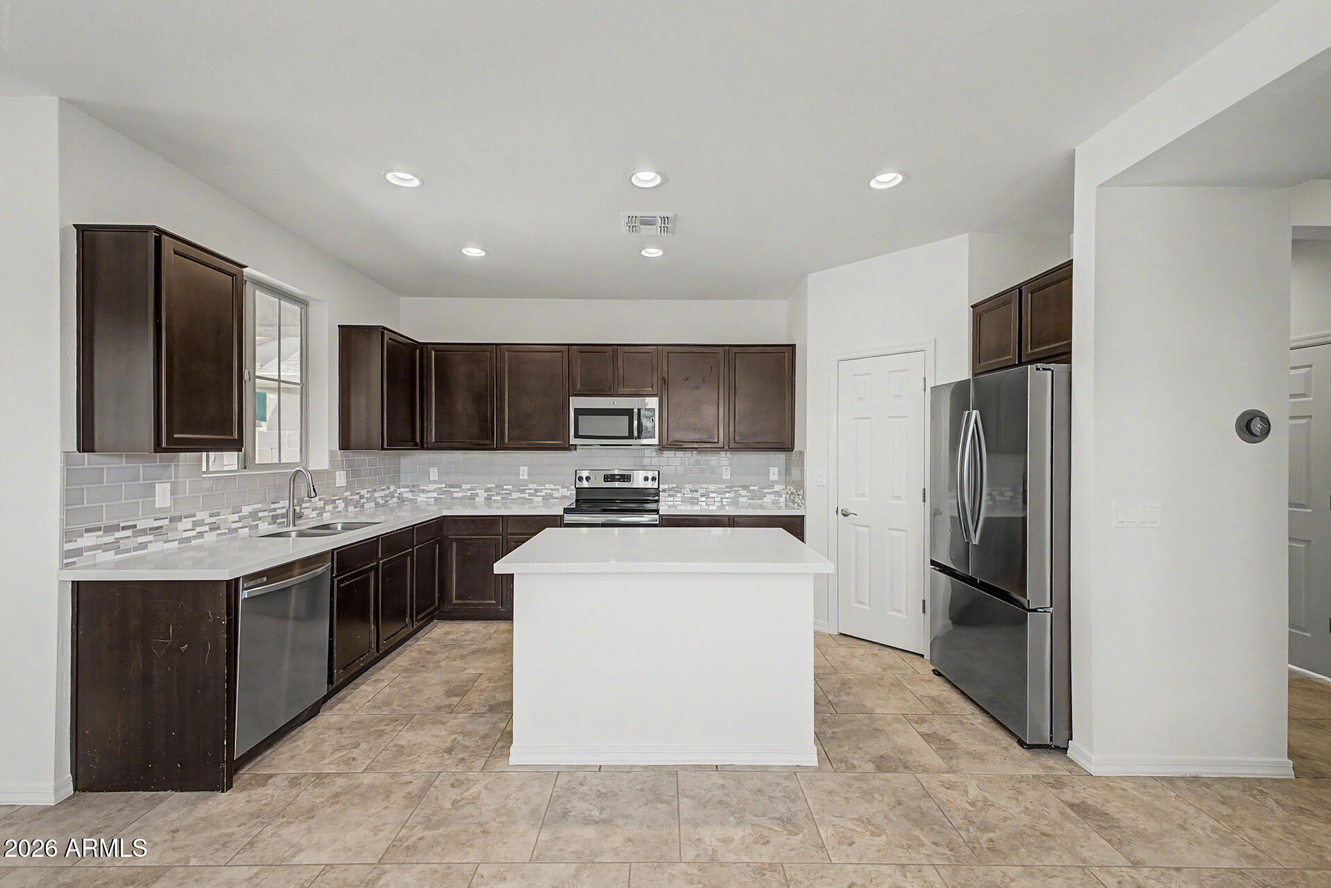 1587 W MARLIN Drive