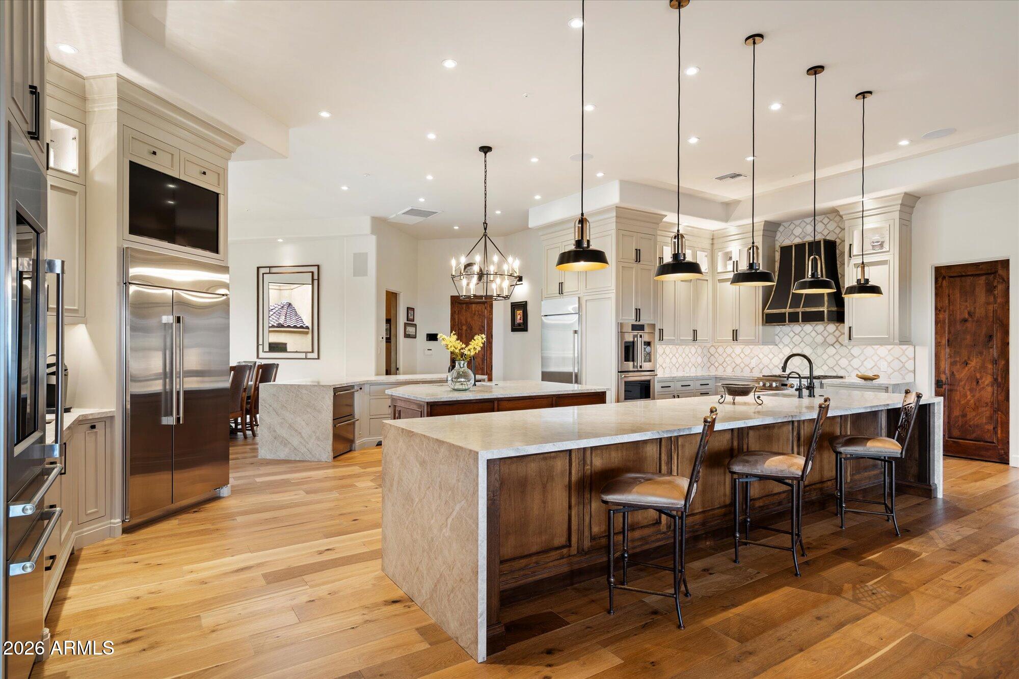 DIAMOND POINT AT LAS SENDAS MOUNTAIN - Residential