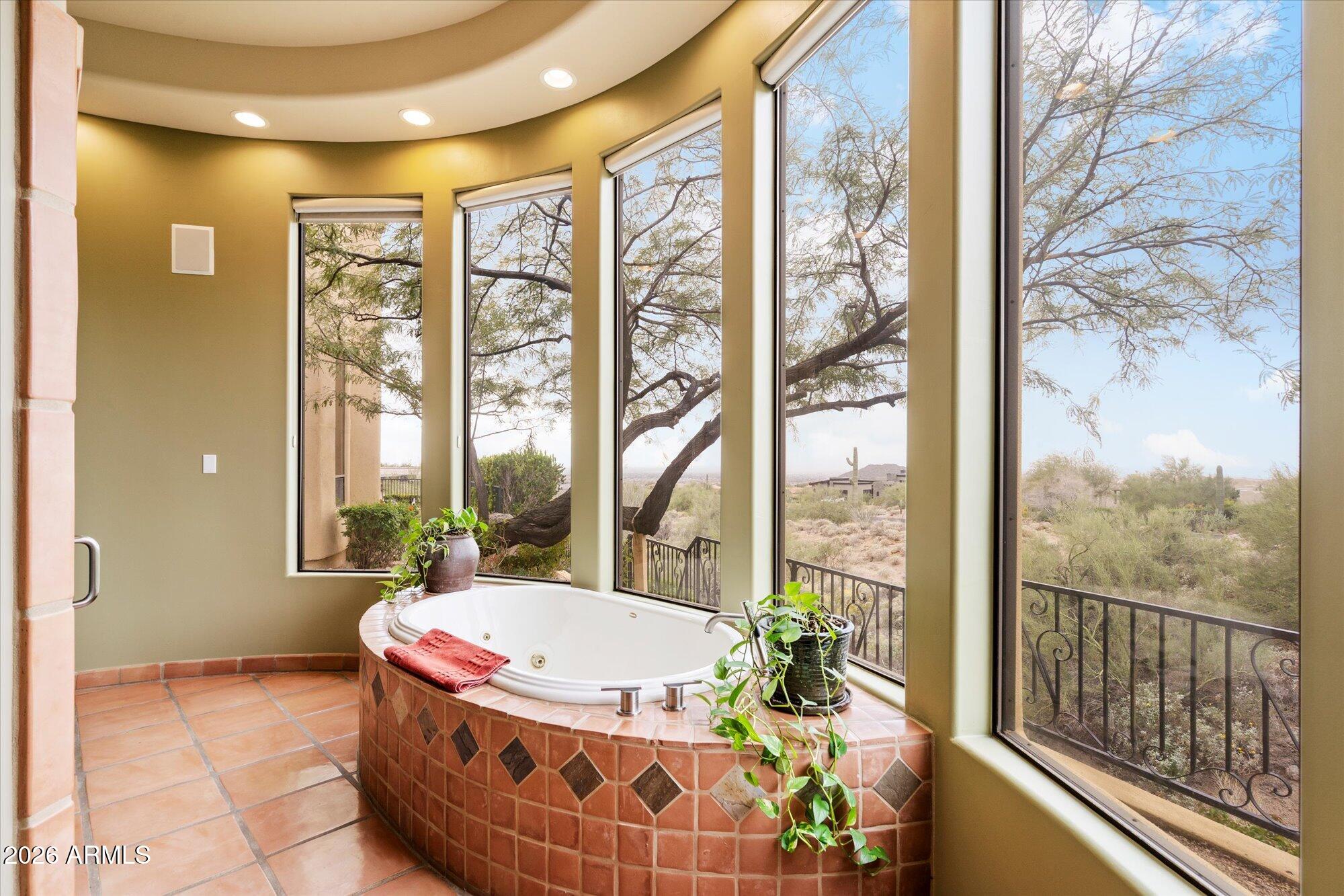 DIAMOND POINT AT LAS SENDAS MOUNTAIN - Residential