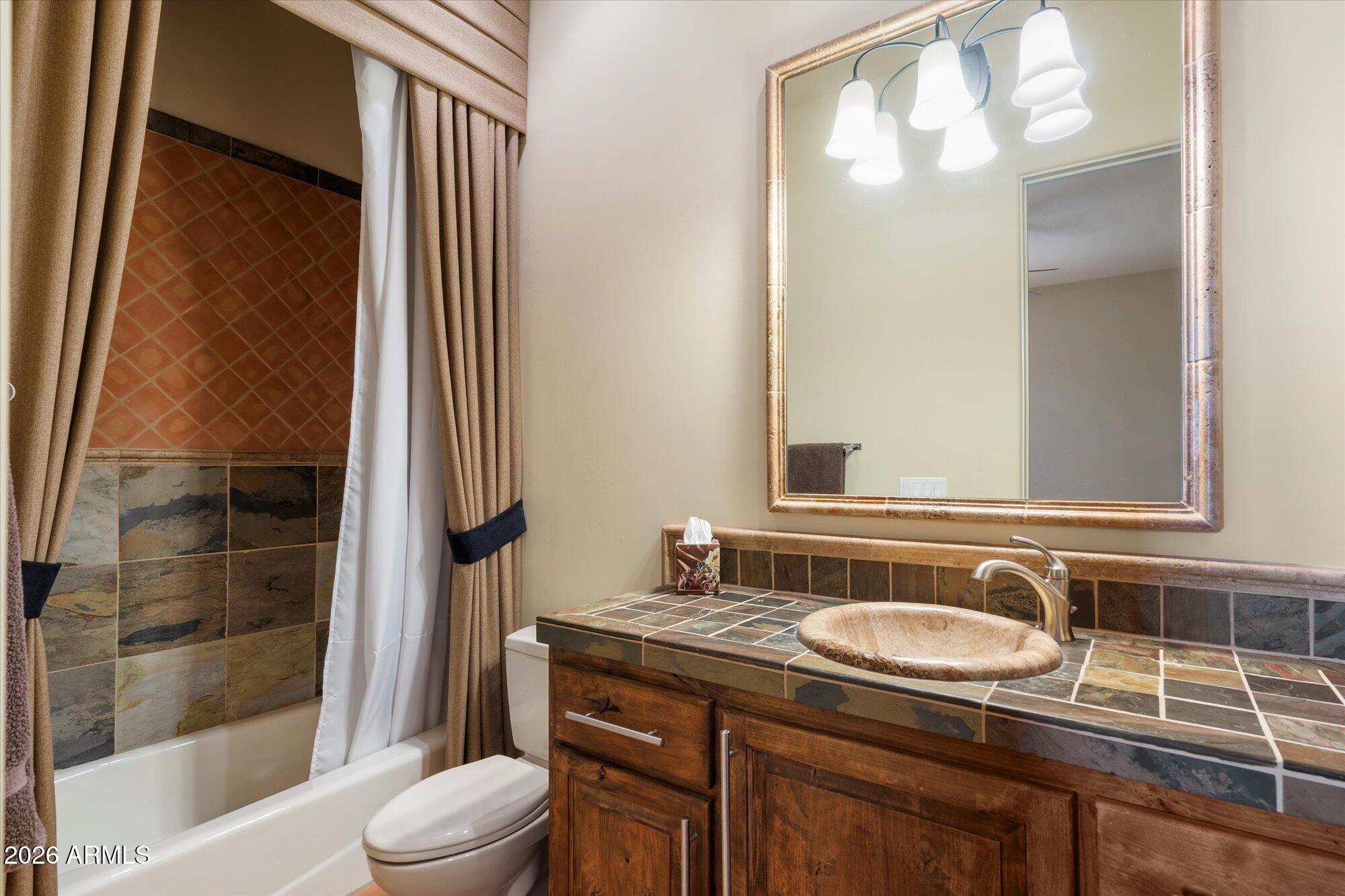 DIAMOND POINT AT LAS SENDAS MOUNTAIN - Residential