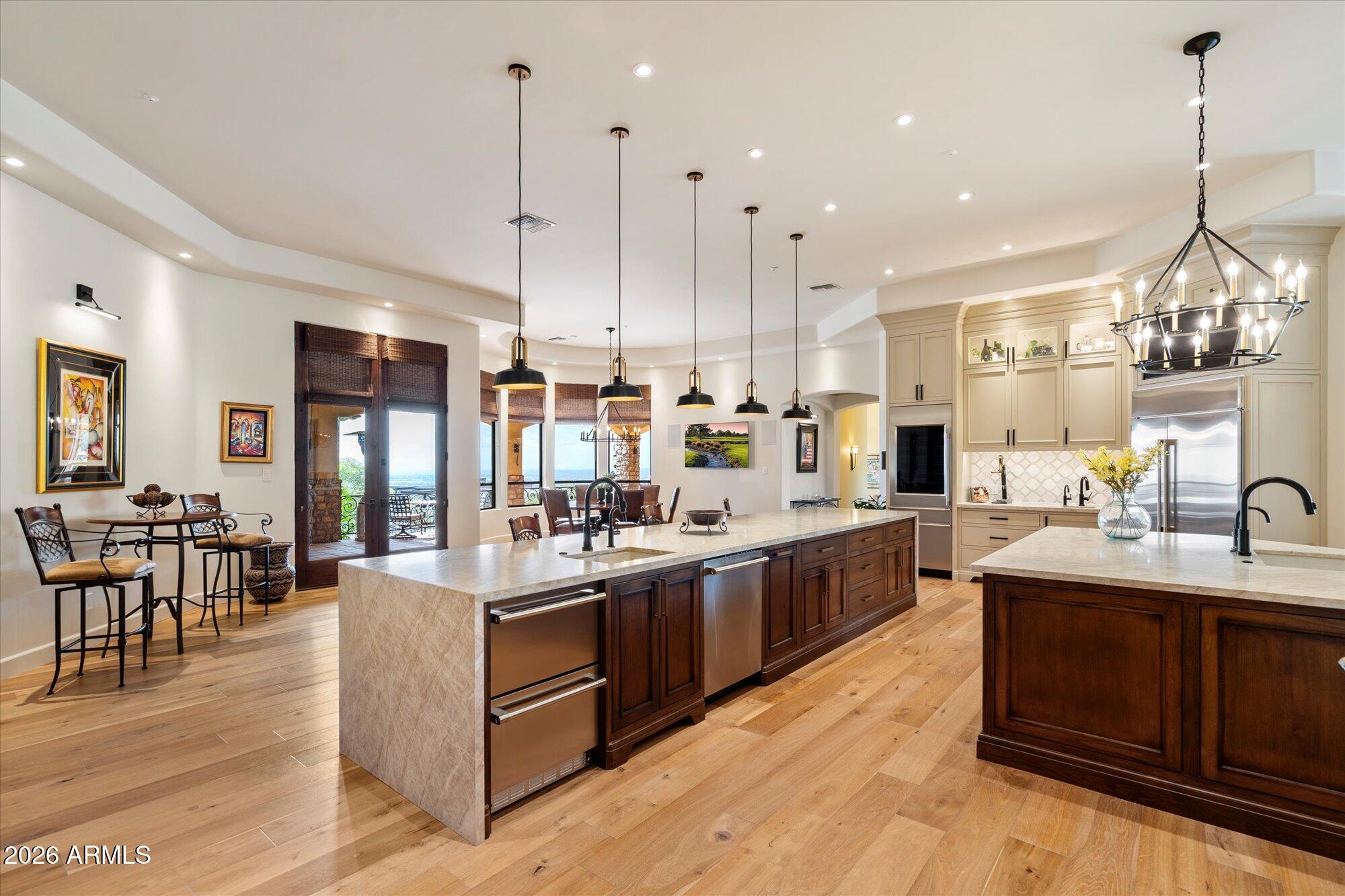 DIAMOND POINT AT LAS SENDAS MOUNTAIN - Residential