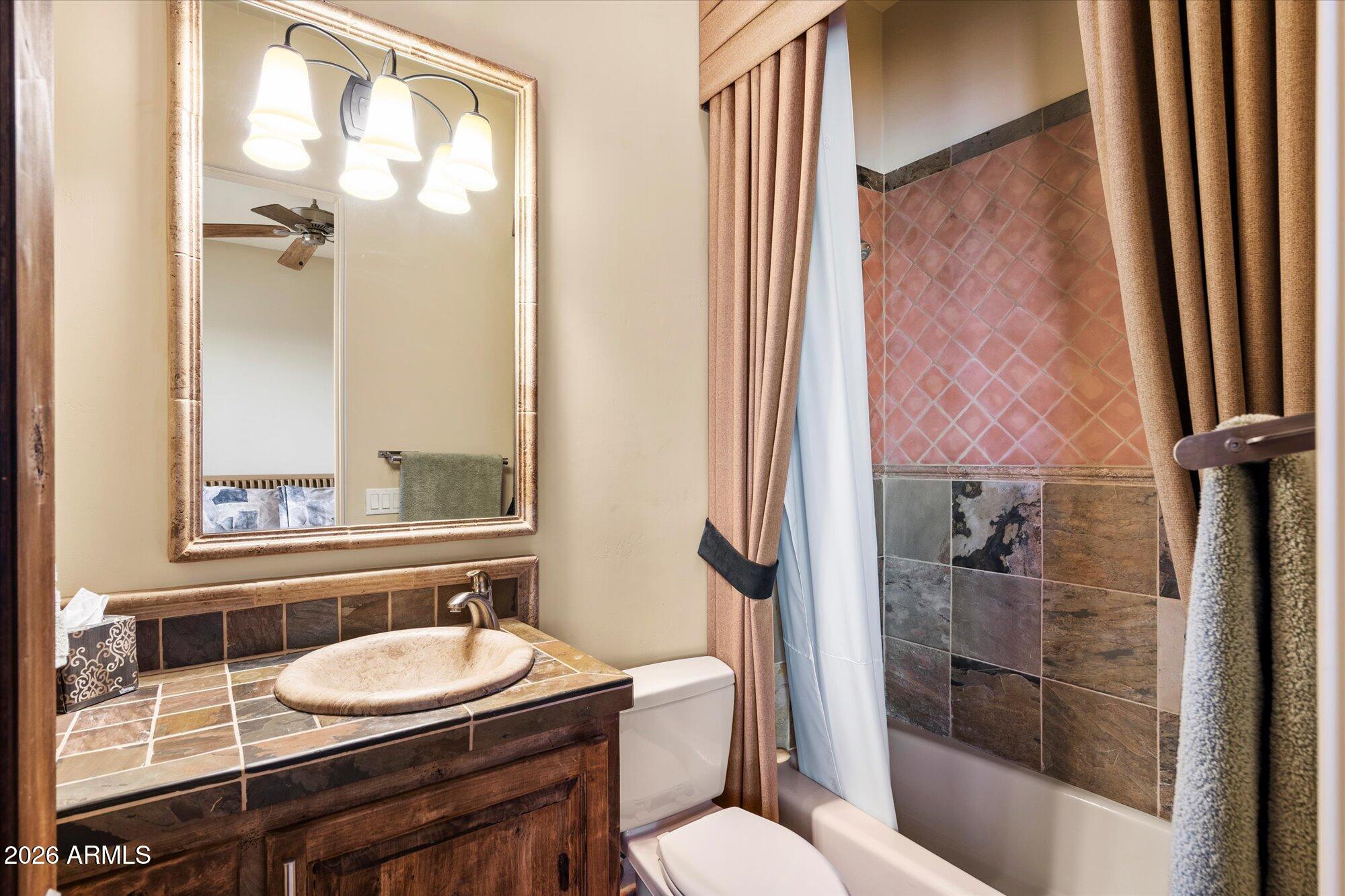 DIAMOND POINT AT LAS SENDAS MOUNTAIN - Residential