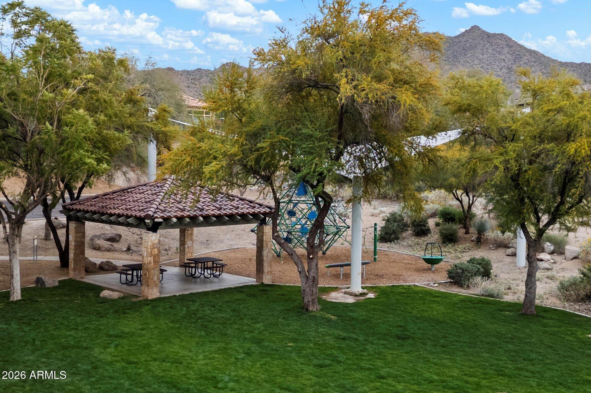 DIAMOND POINT AT LAS SENDAS MOUNTAIN - Residential