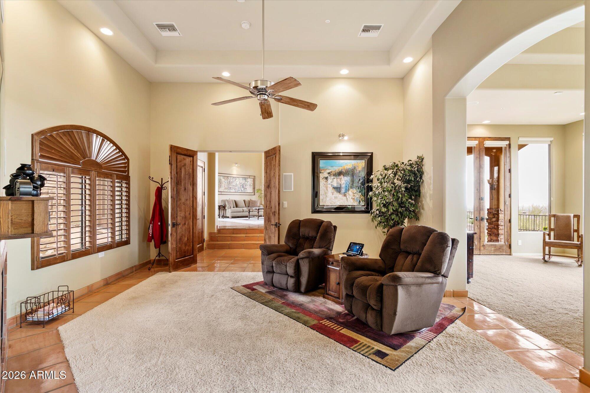 DIAMOND POINT AT LAS SENDAS MOUNTAIN - Residential