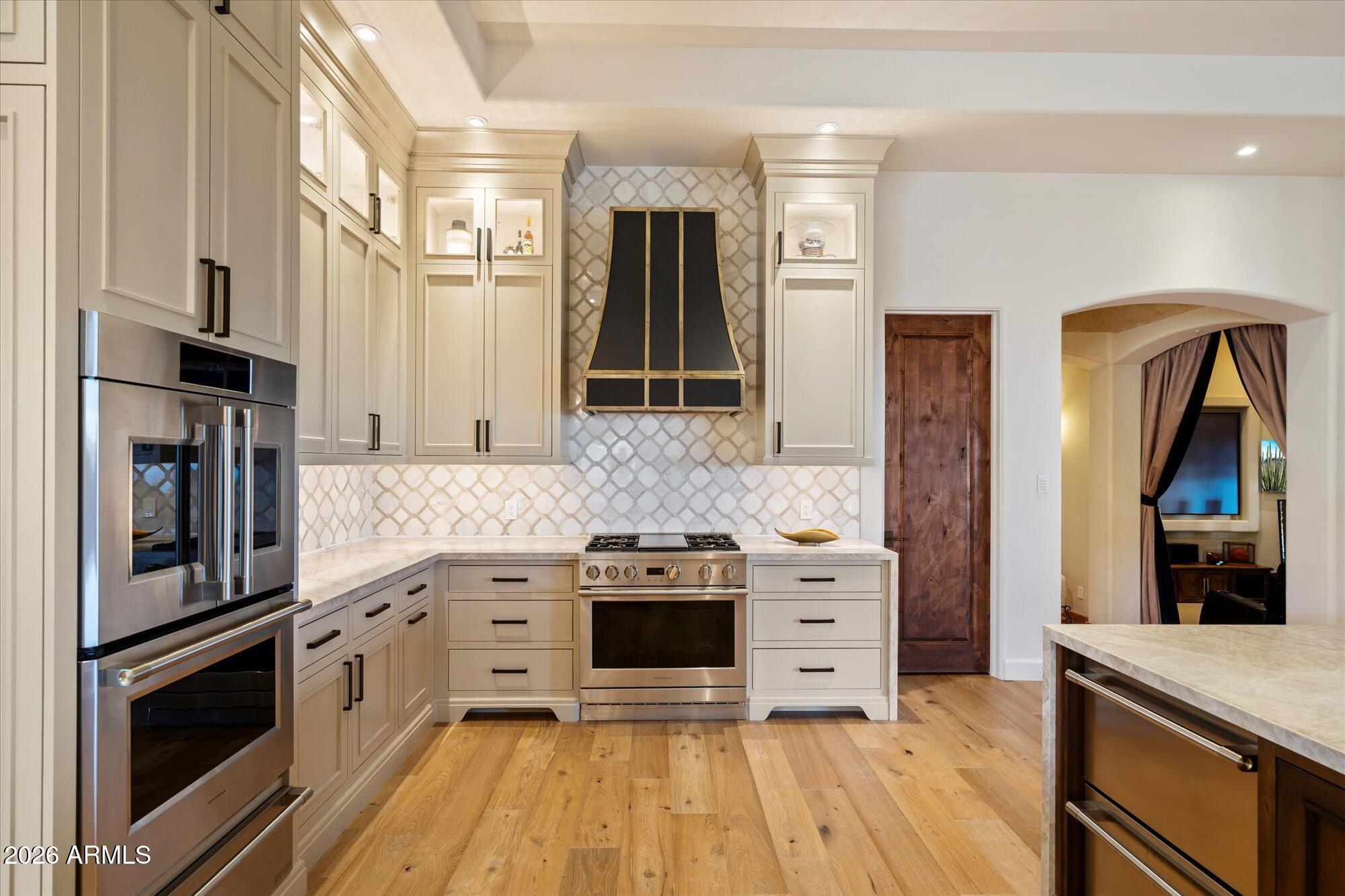 DIAMOND POINT AT LAS SENDAS MOUNTAIN - Residential