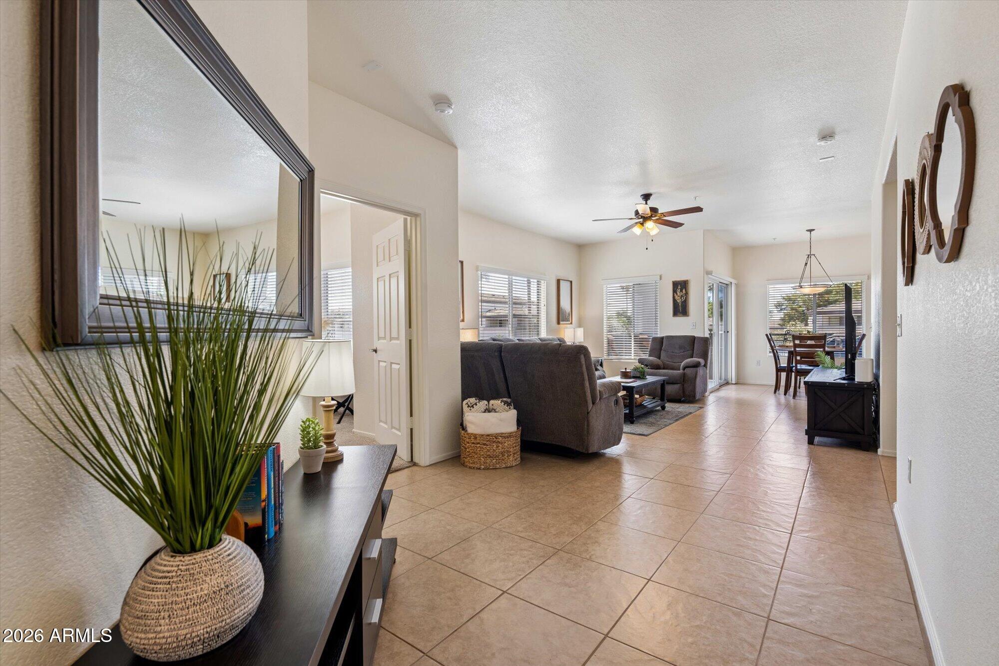 FAIRWAYS AT ARROWHEAD CONDOMINIUMS REPLAT AMD - Residential