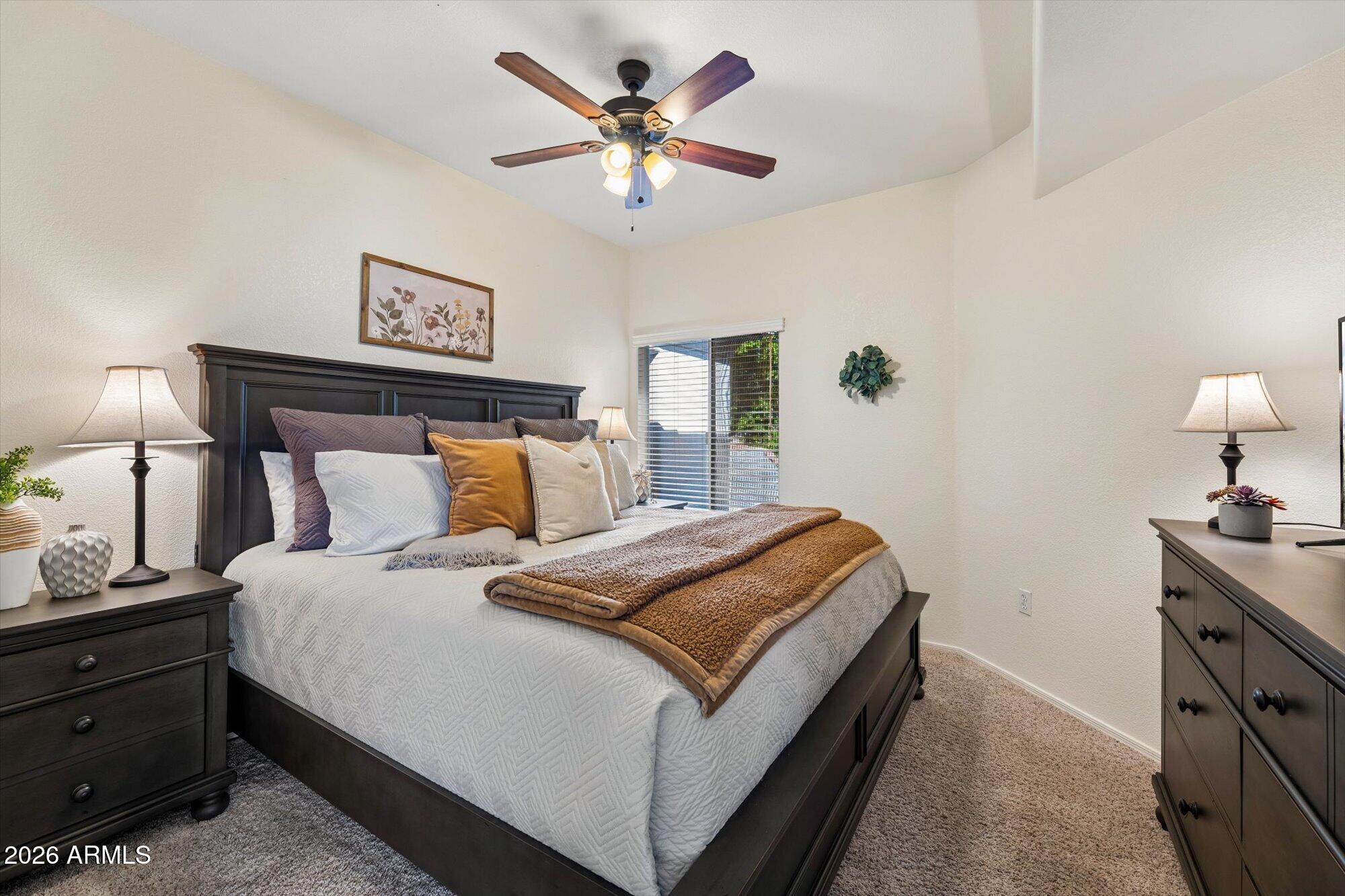 FAIRWAYS AT ARROWHEAD CONDOMINIUMS REPLAT AMD - Residential