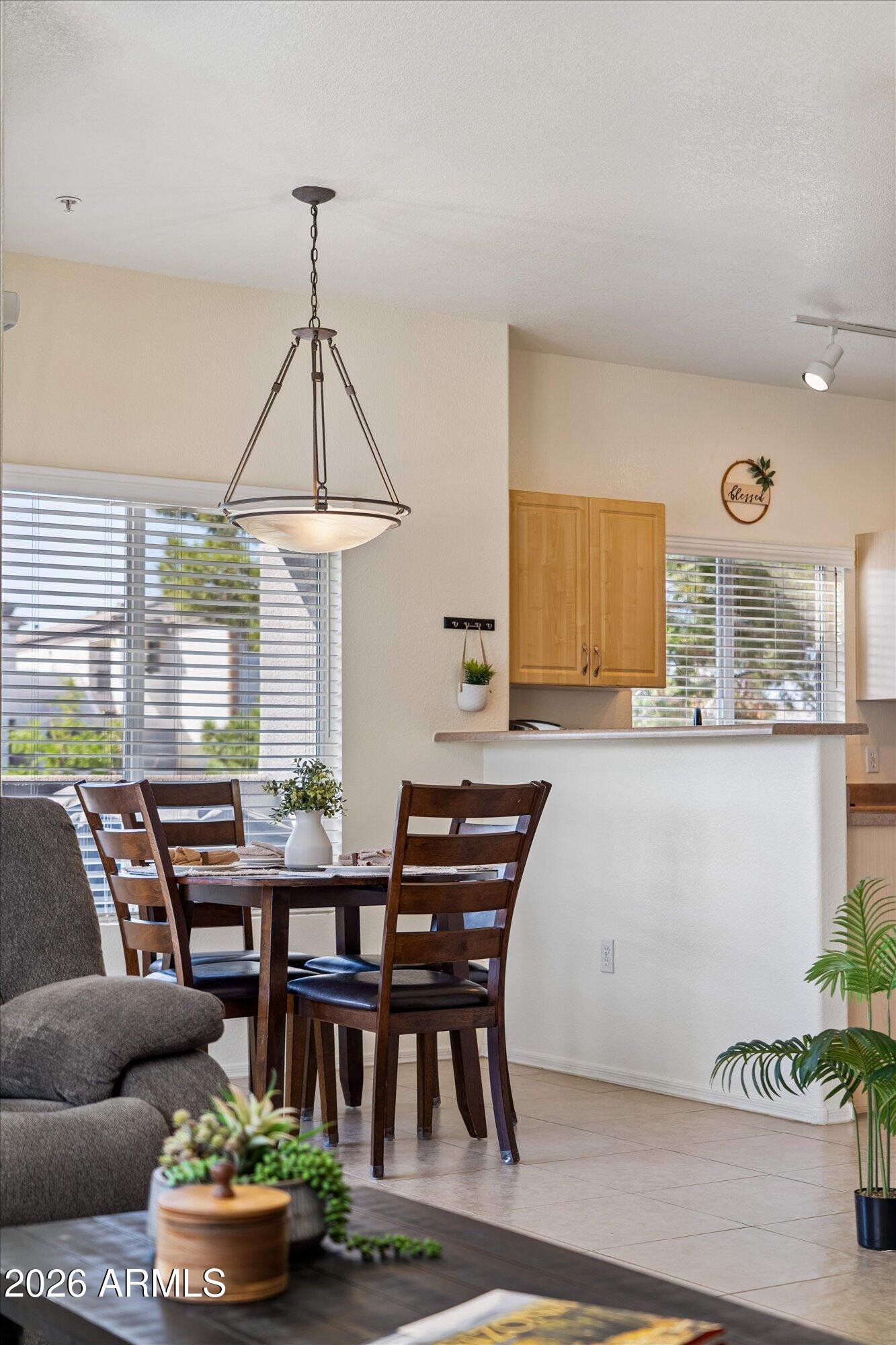 FAIRWAYS AT ARROWHEAD CONDOMINIUMS REPLAT AMD - Residential