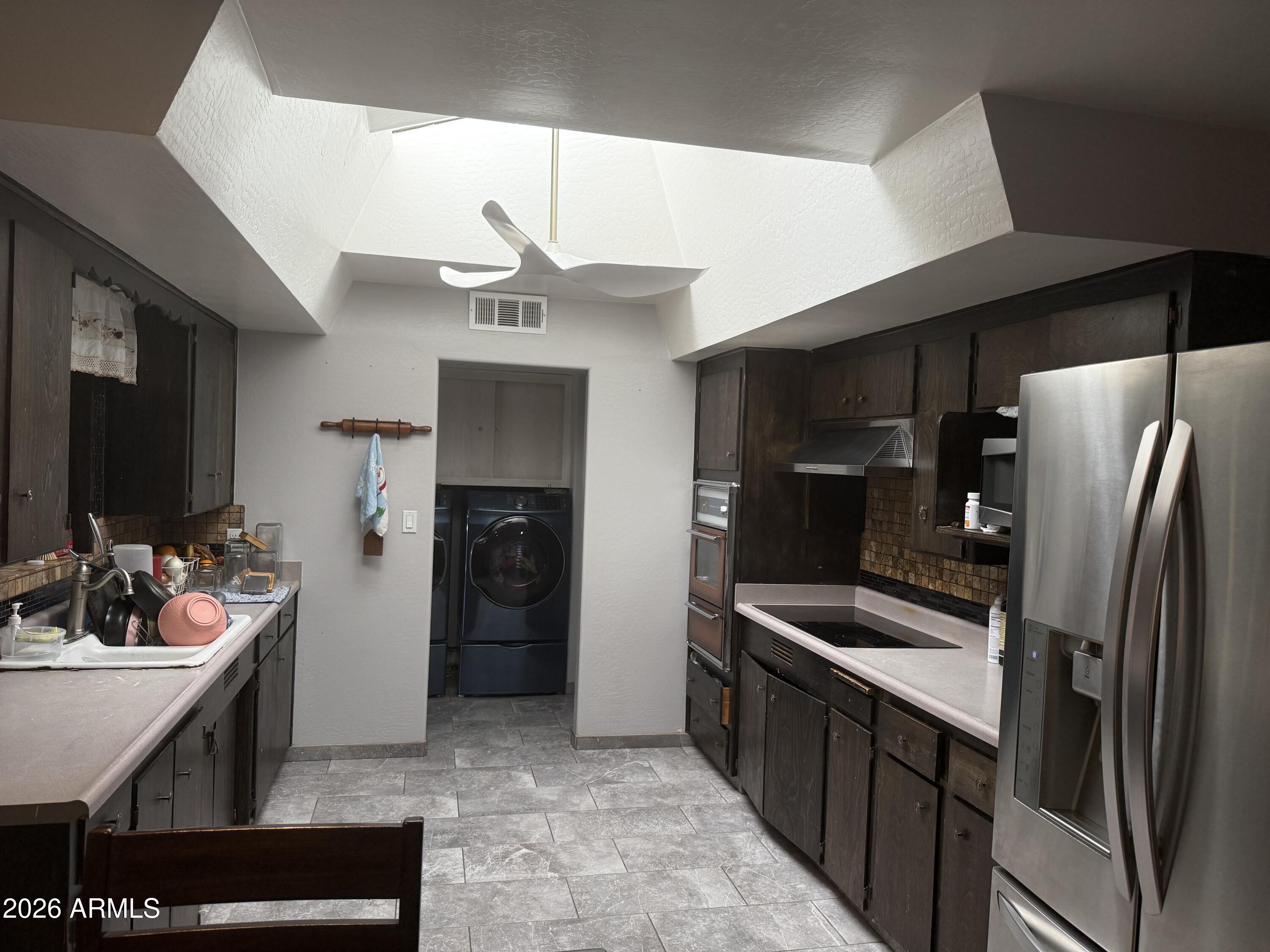 1709 E JARVIS Avenue