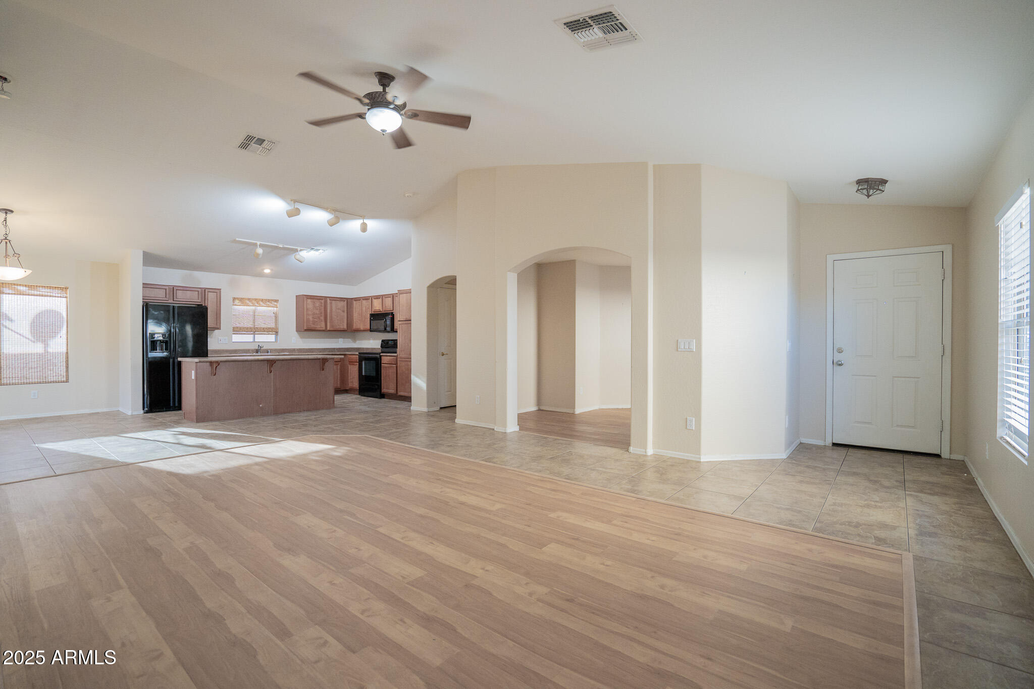 12813 W VALENTINE Avenue