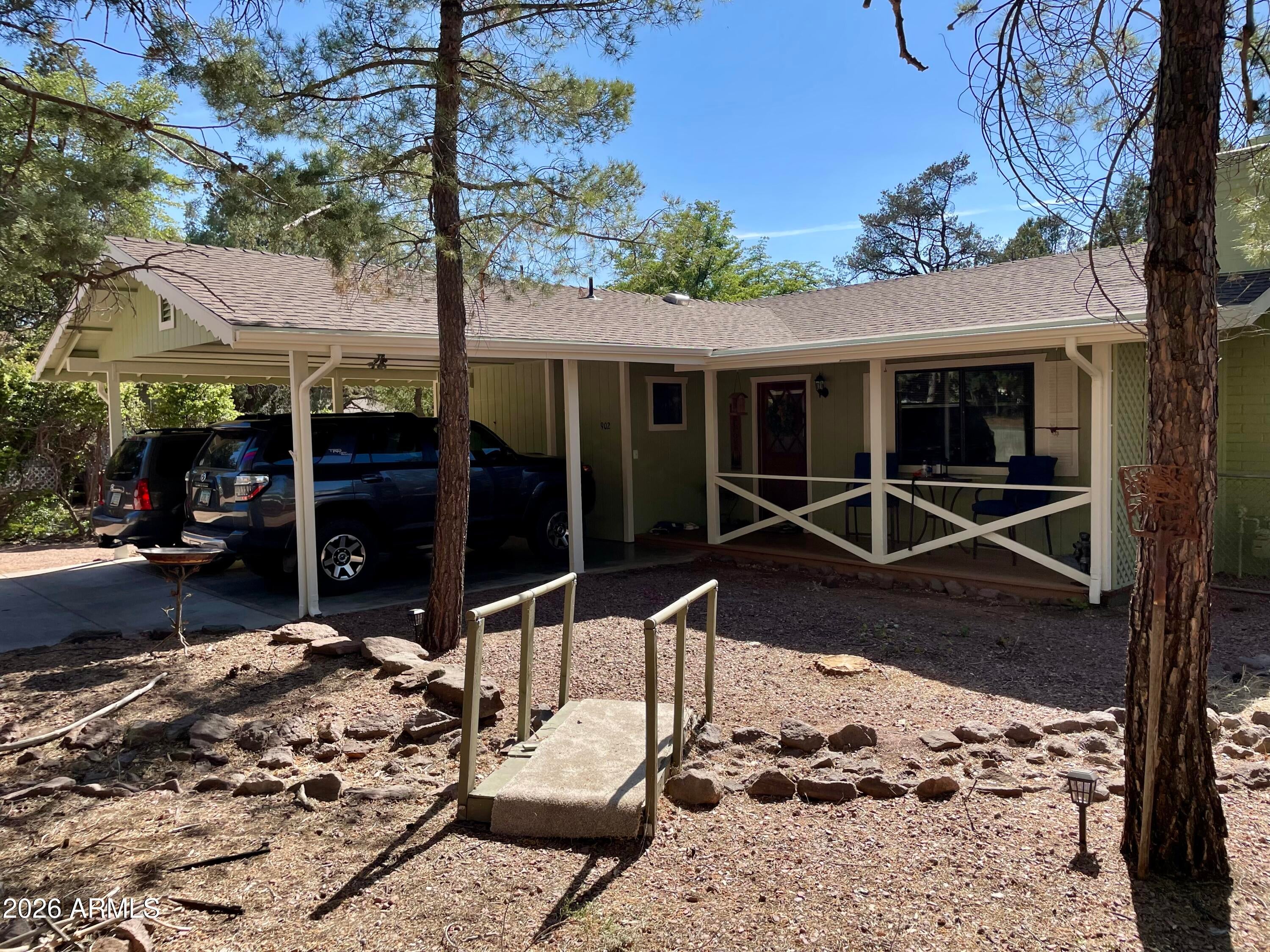 902 N WILLIAM TELL Circle