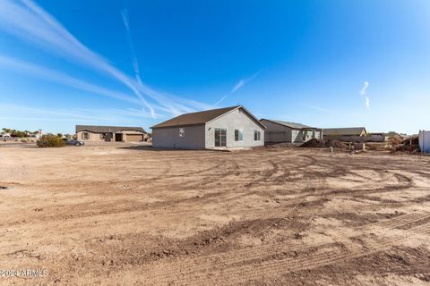 A home in Arizona City