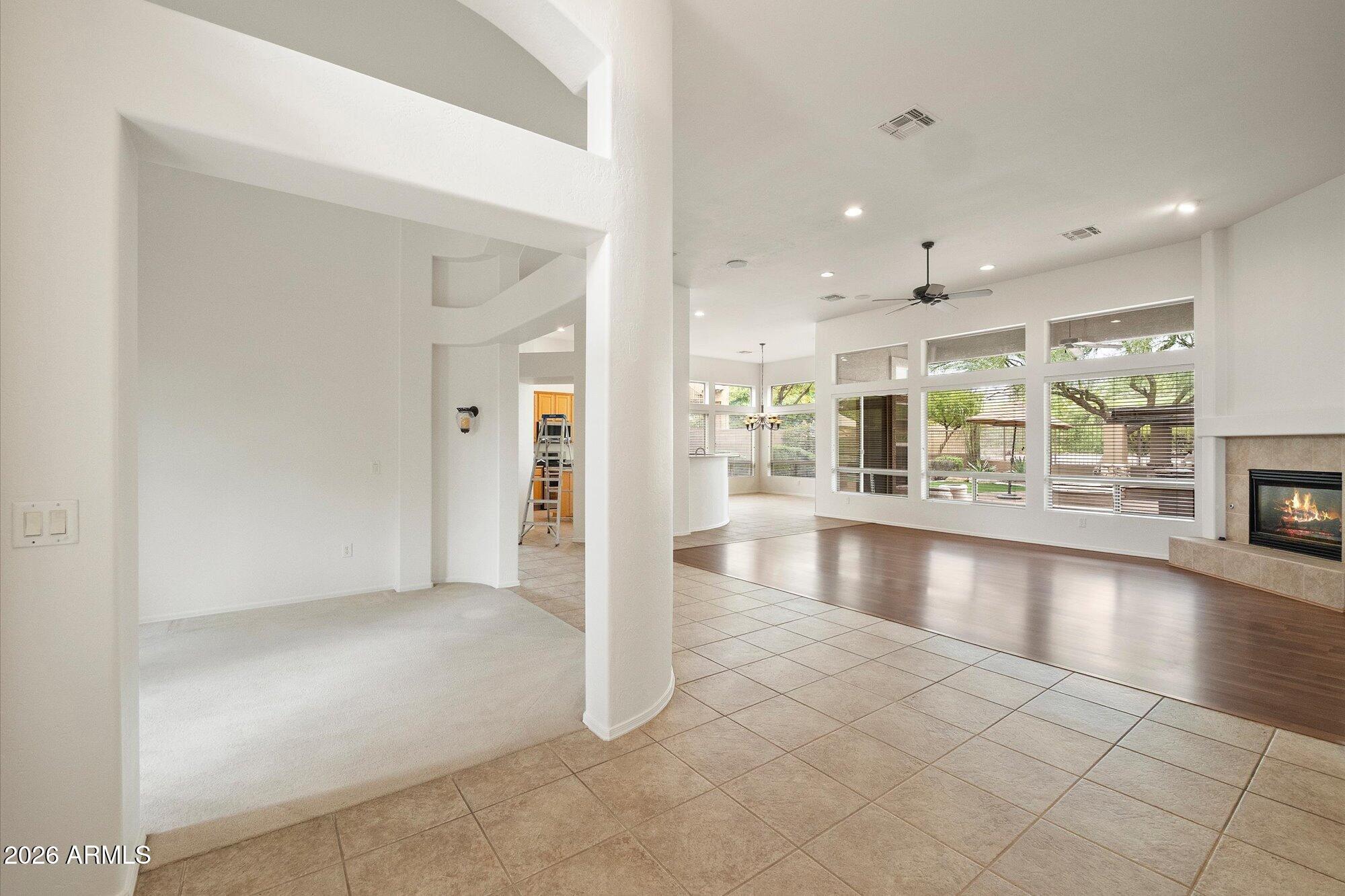3717 N Paseo Del Sol Street