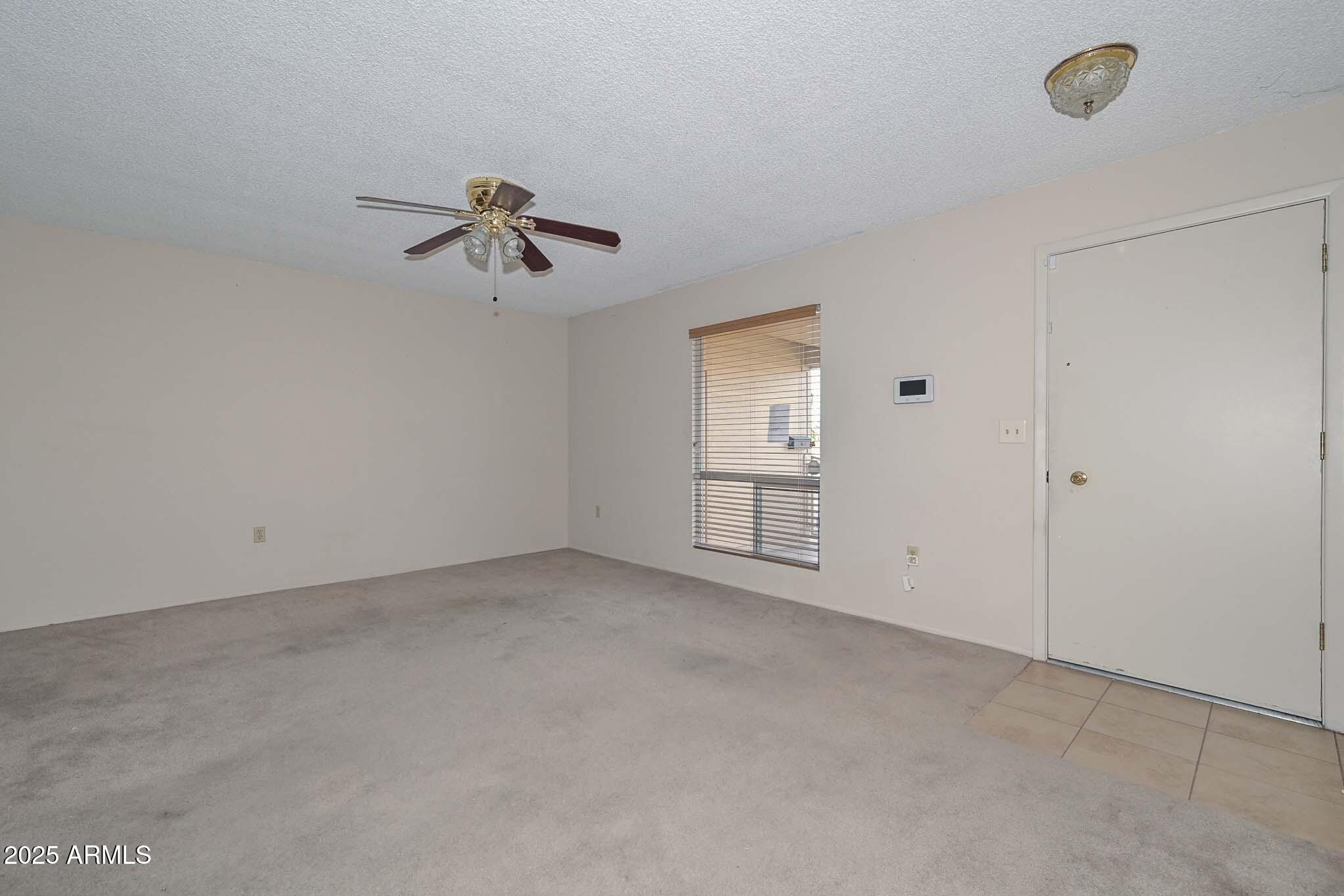 10643 W ROUNDELAY Circle