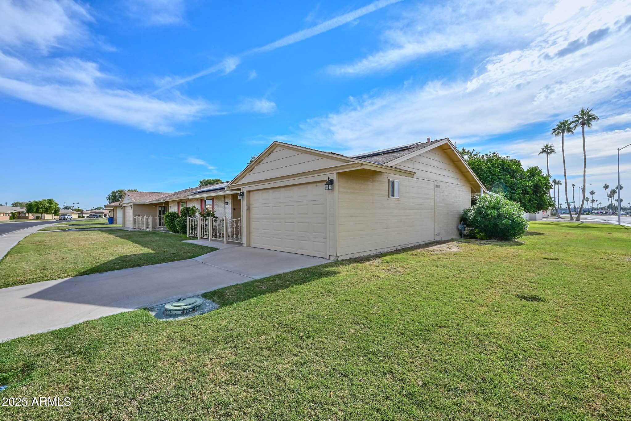 10643 W ROUNDELAY Circle