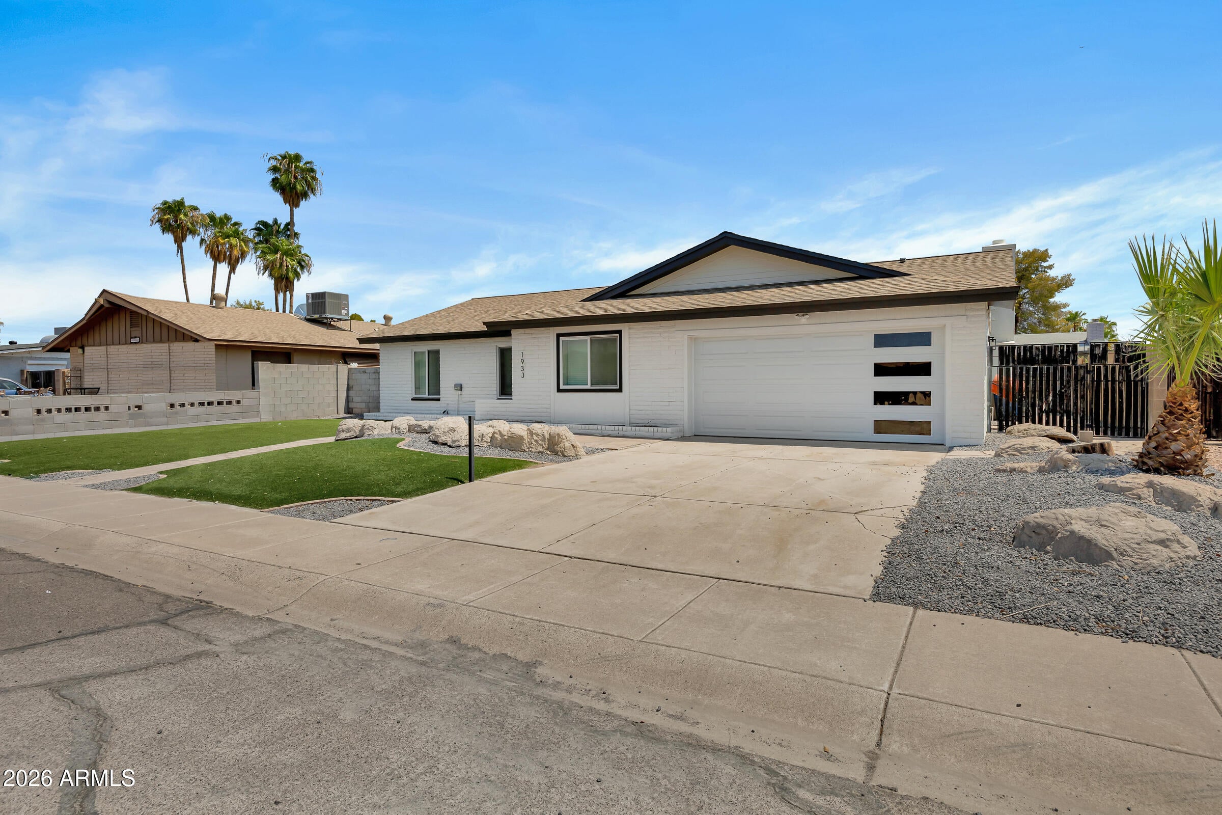 1933 E WESLEYAN Drive
