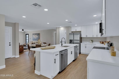 1933 E WESLEYAN Drive Tempe AZ 85282