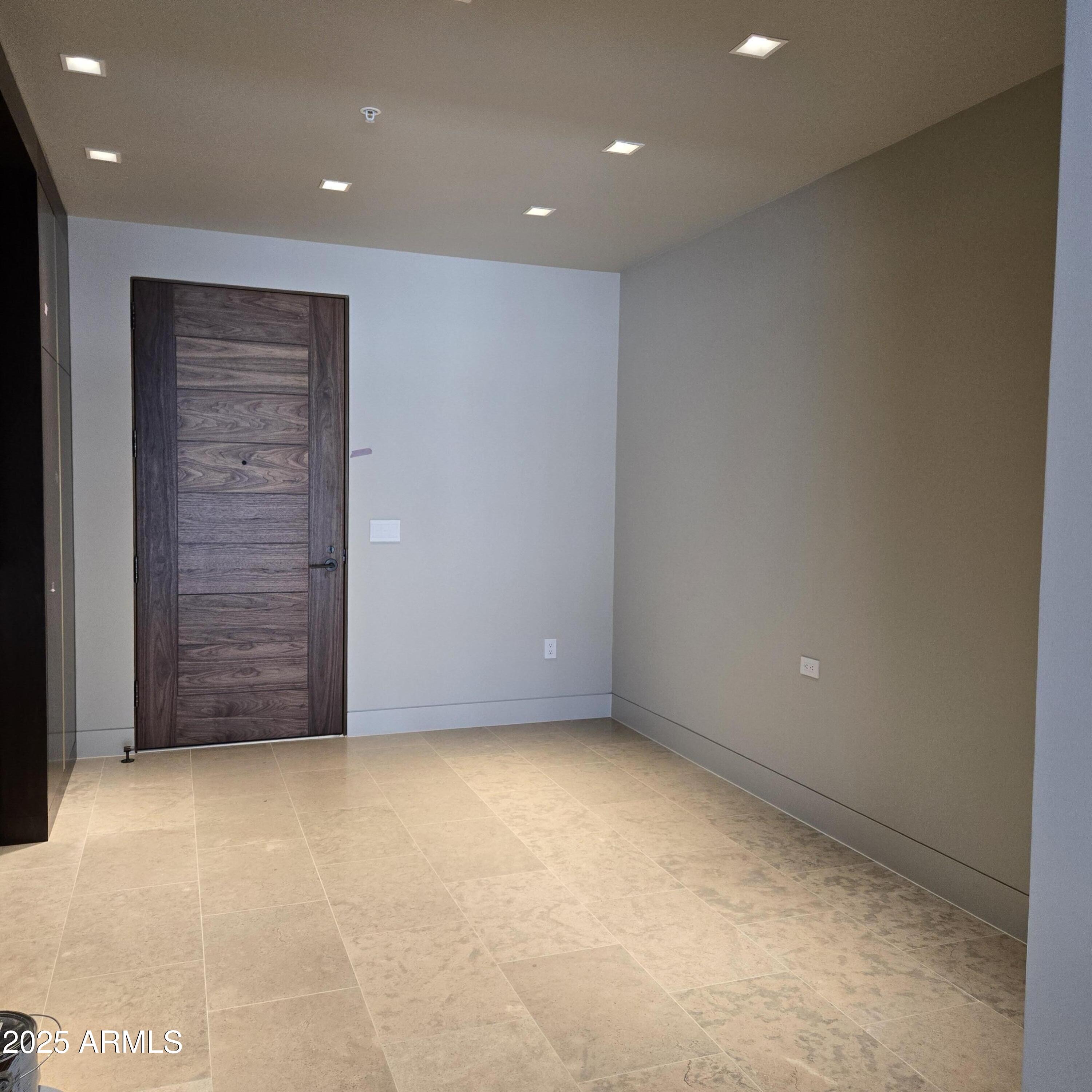 6587 N PALMERAIE Boulevard 2022