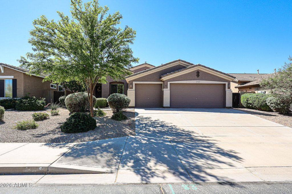 Photo of 17885 W Desert View Lane, Goodyear, AZ 85338 (MLS # 7004783)