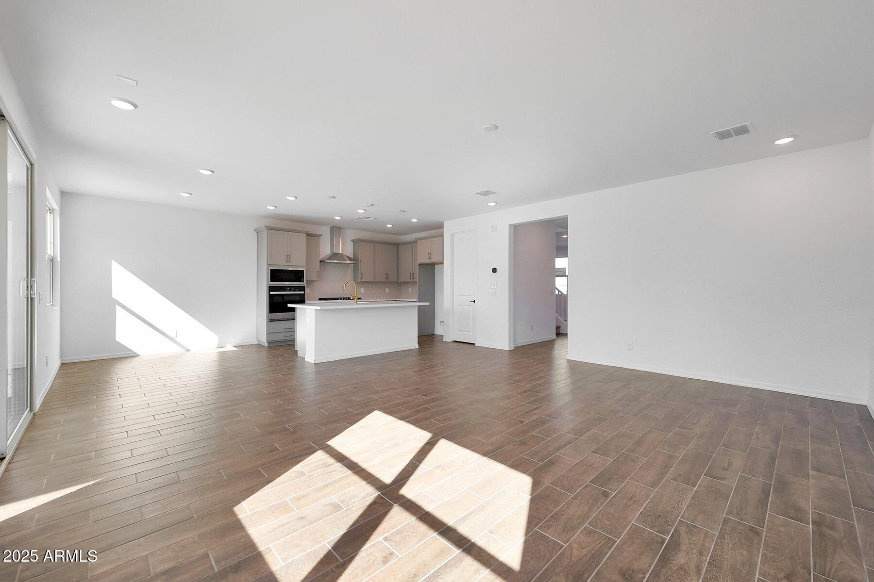 4153 W Brenley Drive