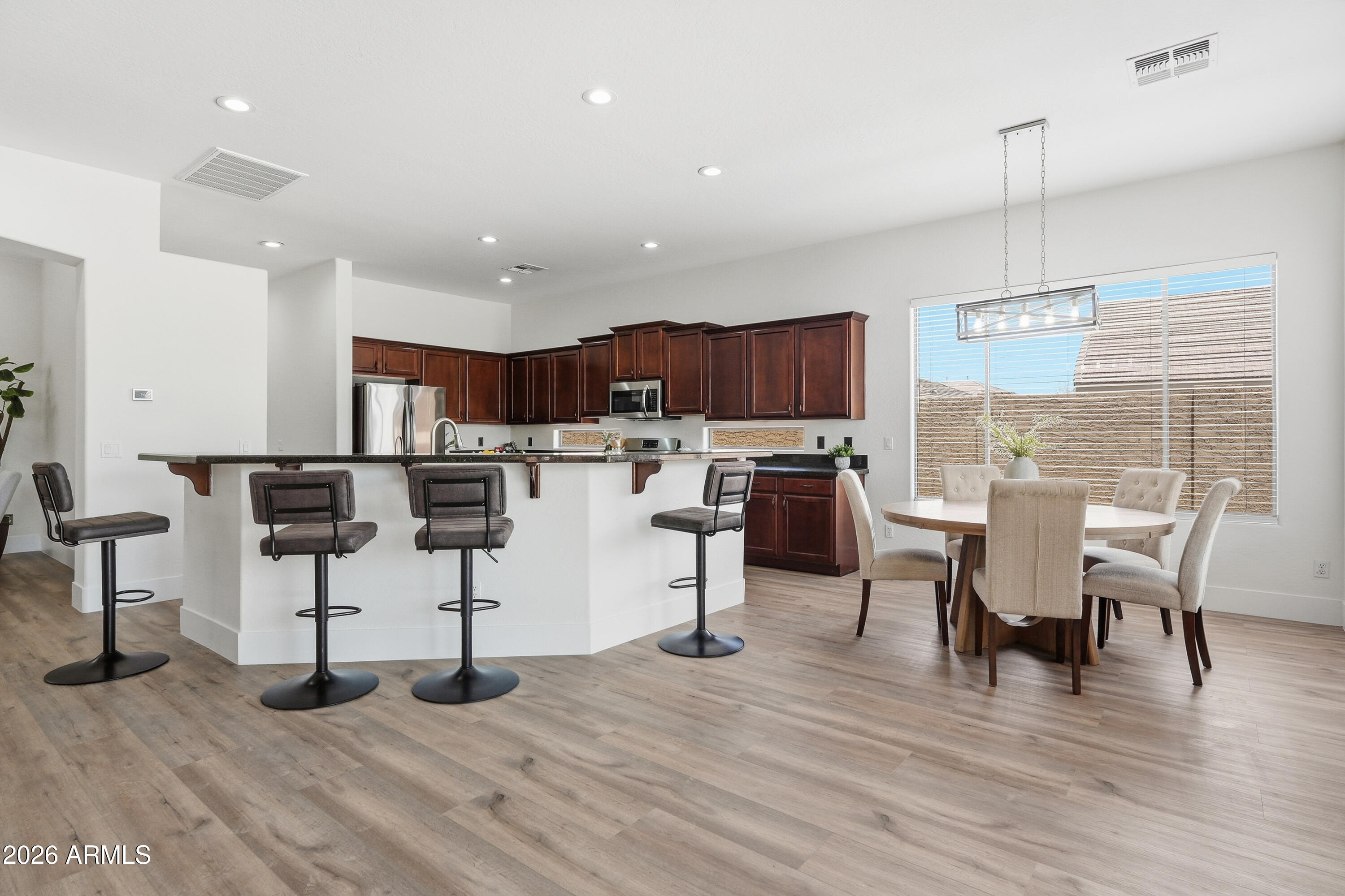 7037 S TROPHY Lane