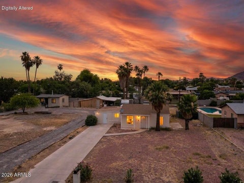 Photo of 2410 W Vista Avenue, Phoenix, AZ 85021 (MLS # 7031998)