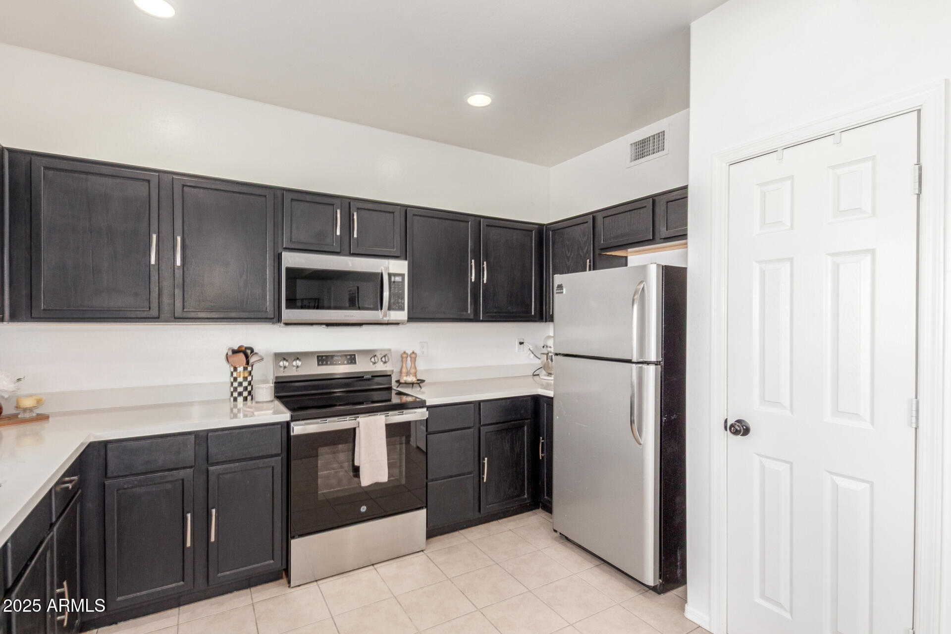 Homes 4 7227 S 13TH Way