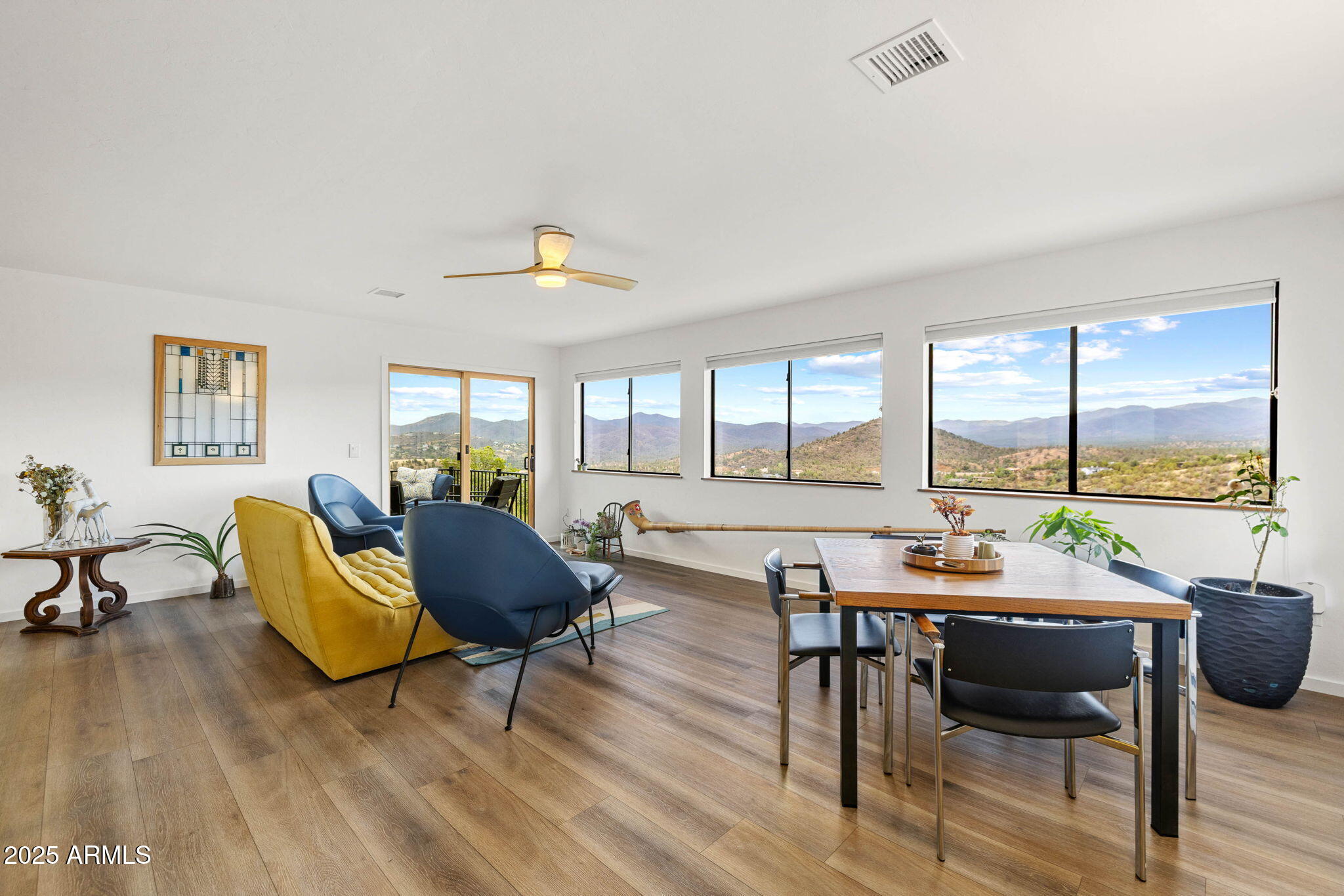 4856 COMANCHE Trail