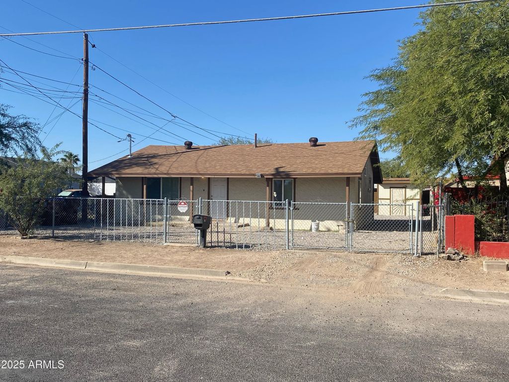 Photo of 614 N D Street, Eloy, AZ 85131 (MLS # 6898644)