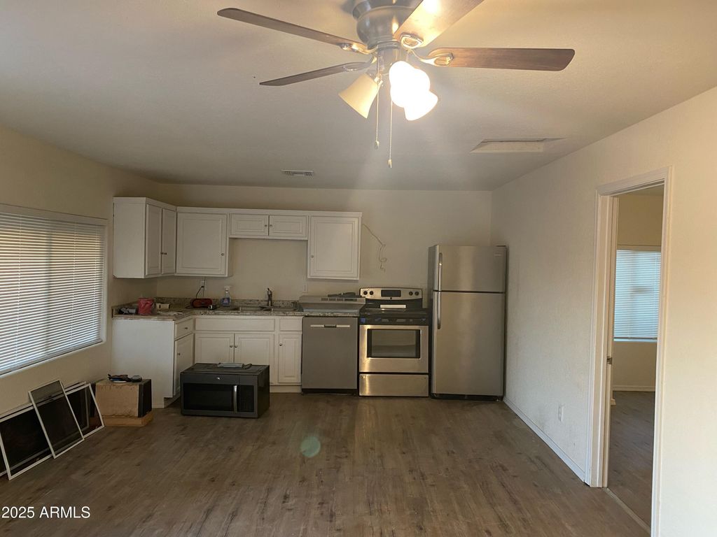 Photo of 614 N D Street, Eloy, AZ 85131 (MLS # 6898644)