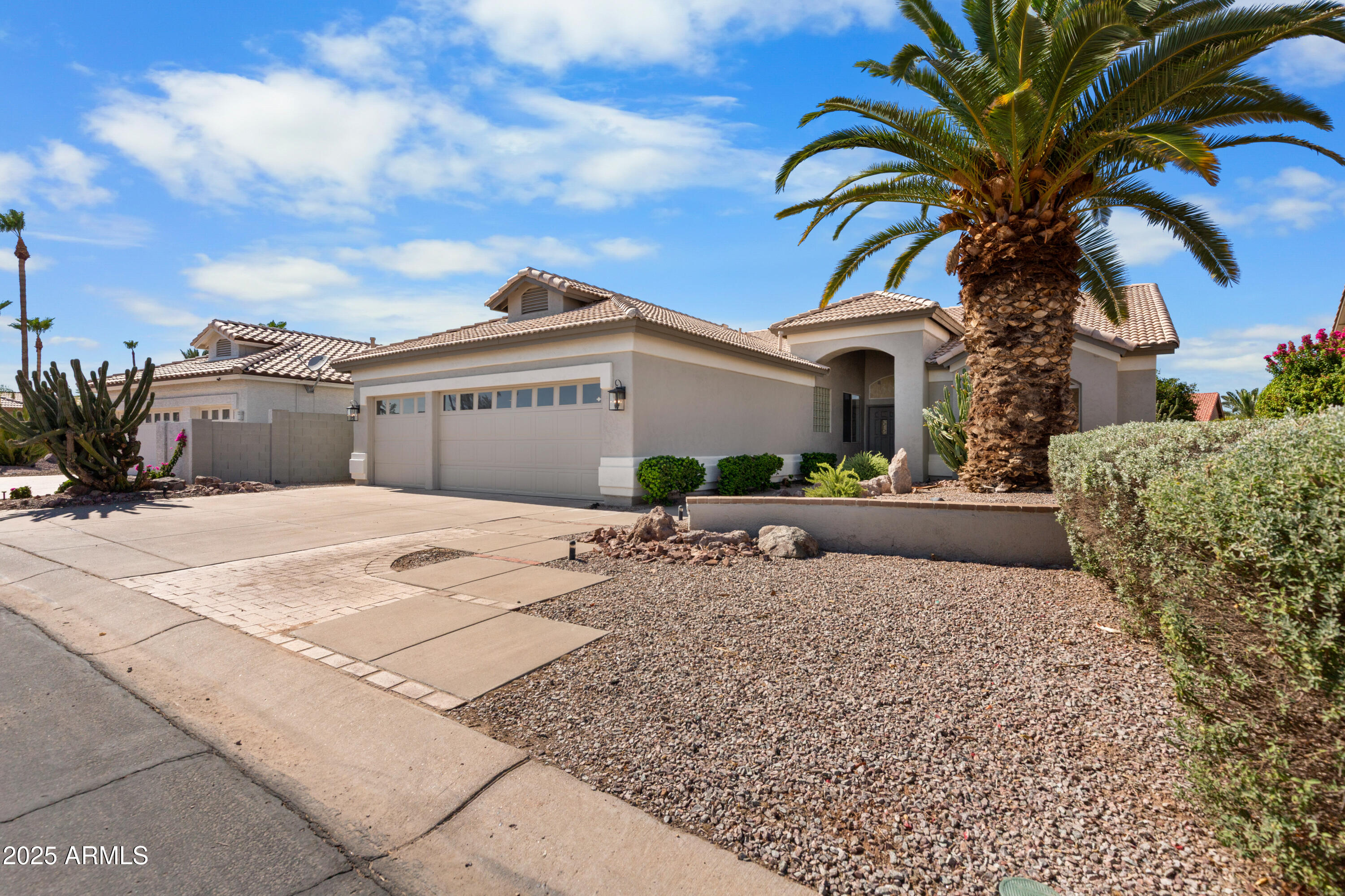 9222 E NACOMA Drive