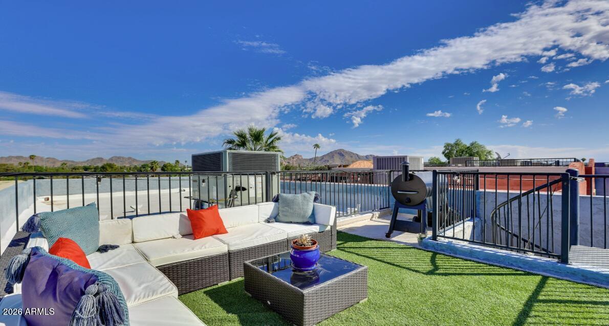 3430 E AVALON Drive