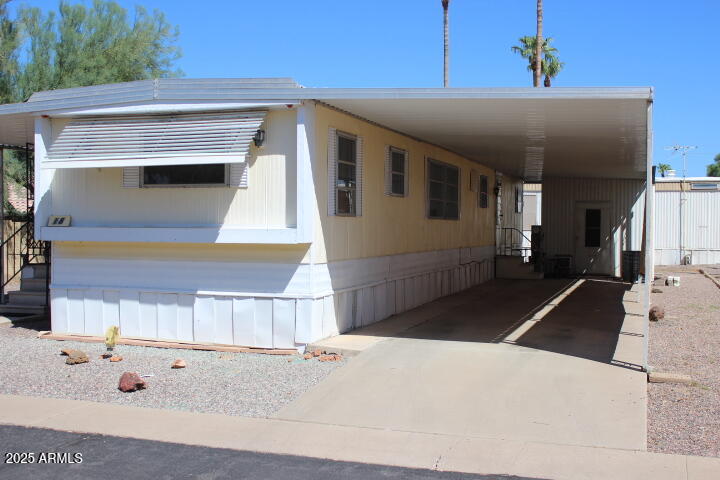 9501 E Broadway Road 18