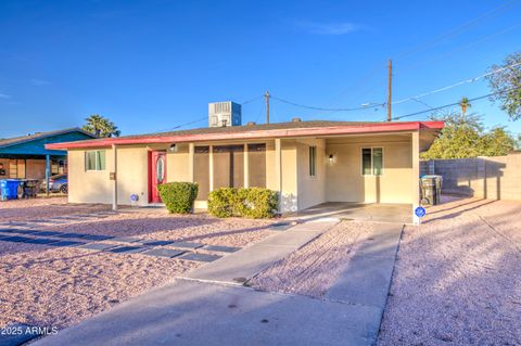 Photo of 314 W Monterosa Street, Phoenix, AZ 85013 (MLS # 6958133)