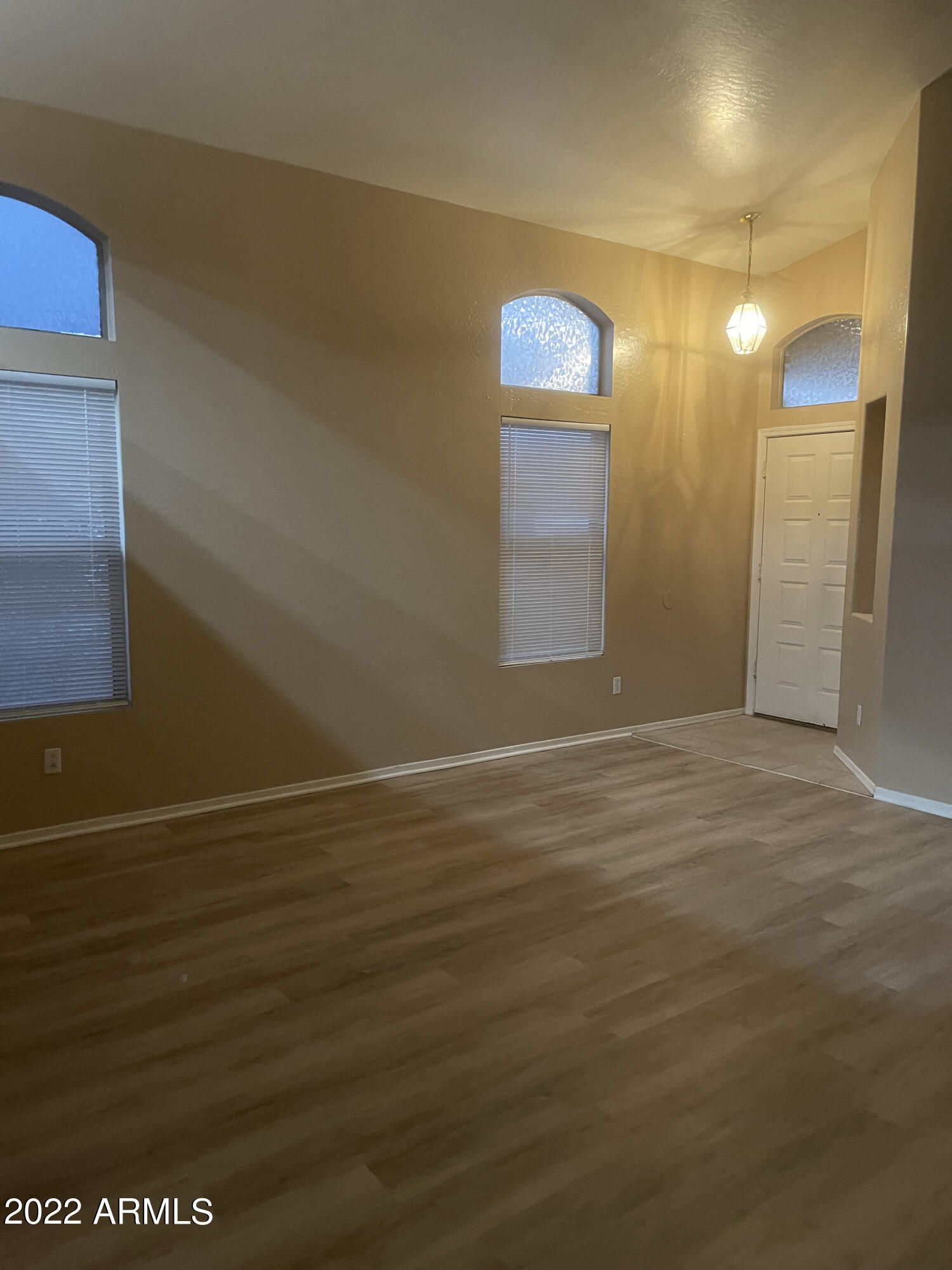 10640 W CORONADO Road