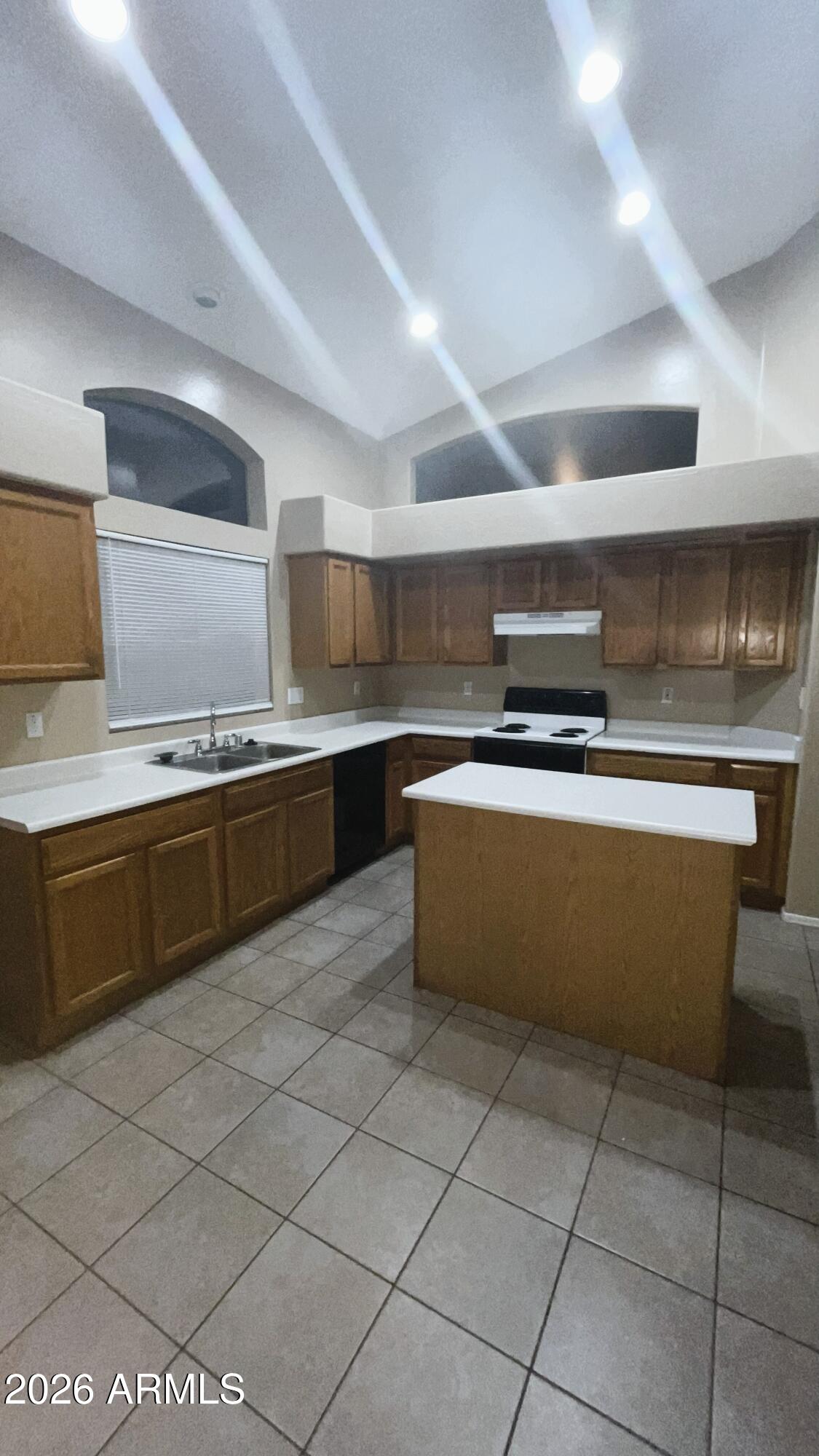 10640 W CORONADO Road