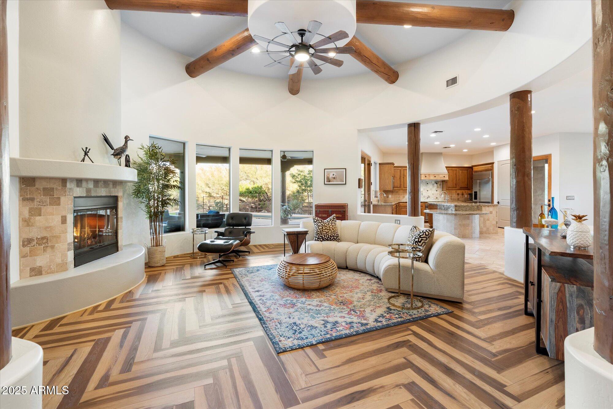 6708 E CALLE DE LAS ESTRELLAS Road