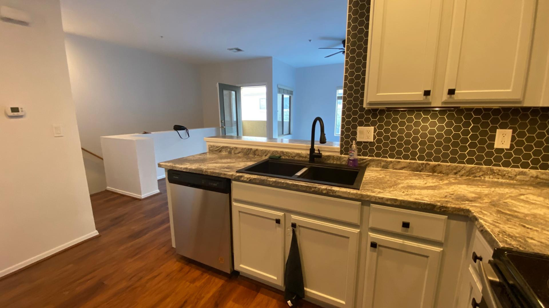 1716 W Cortez Street Unit 207