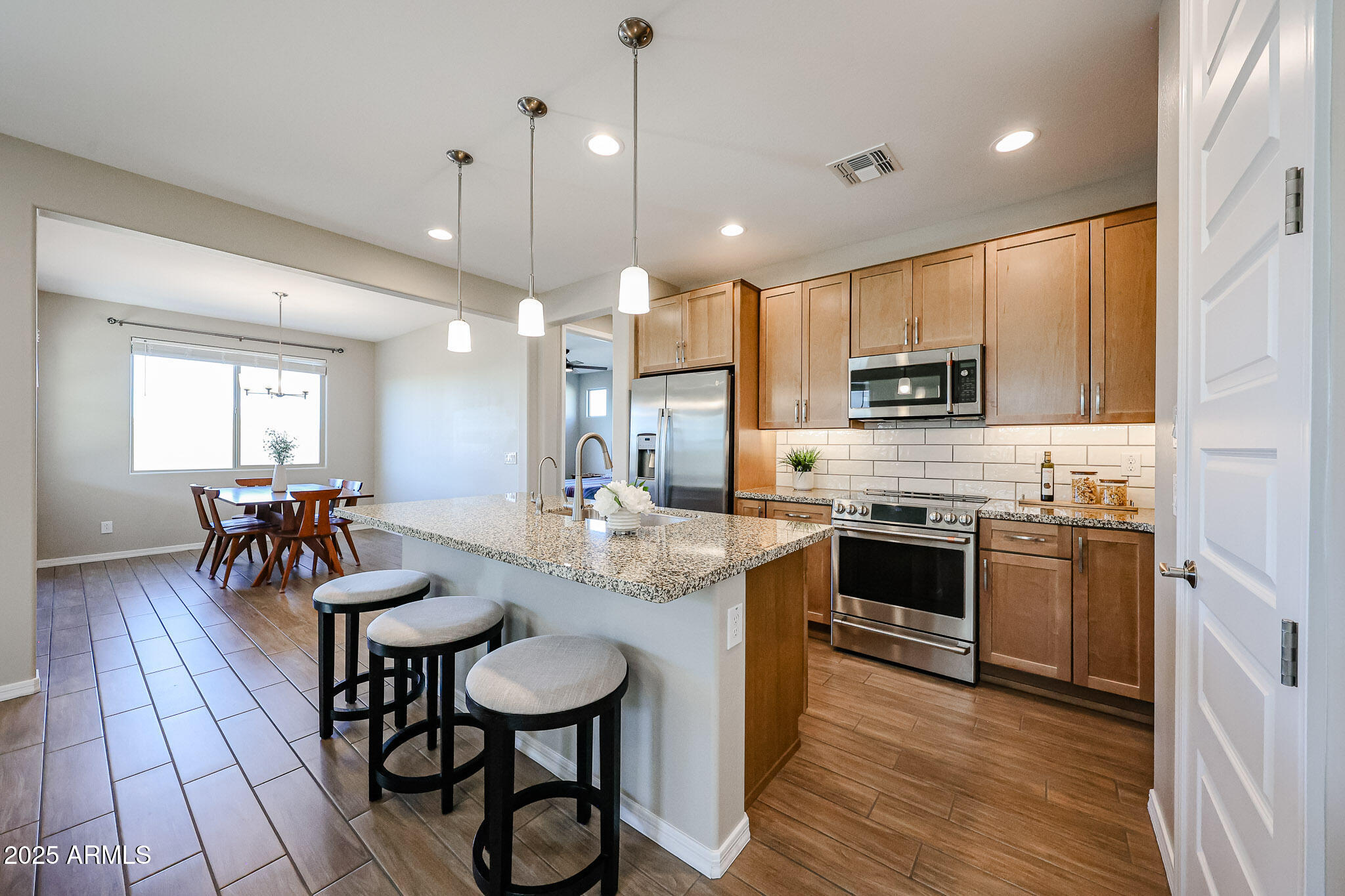 18062 W AMBER RIDGE Way